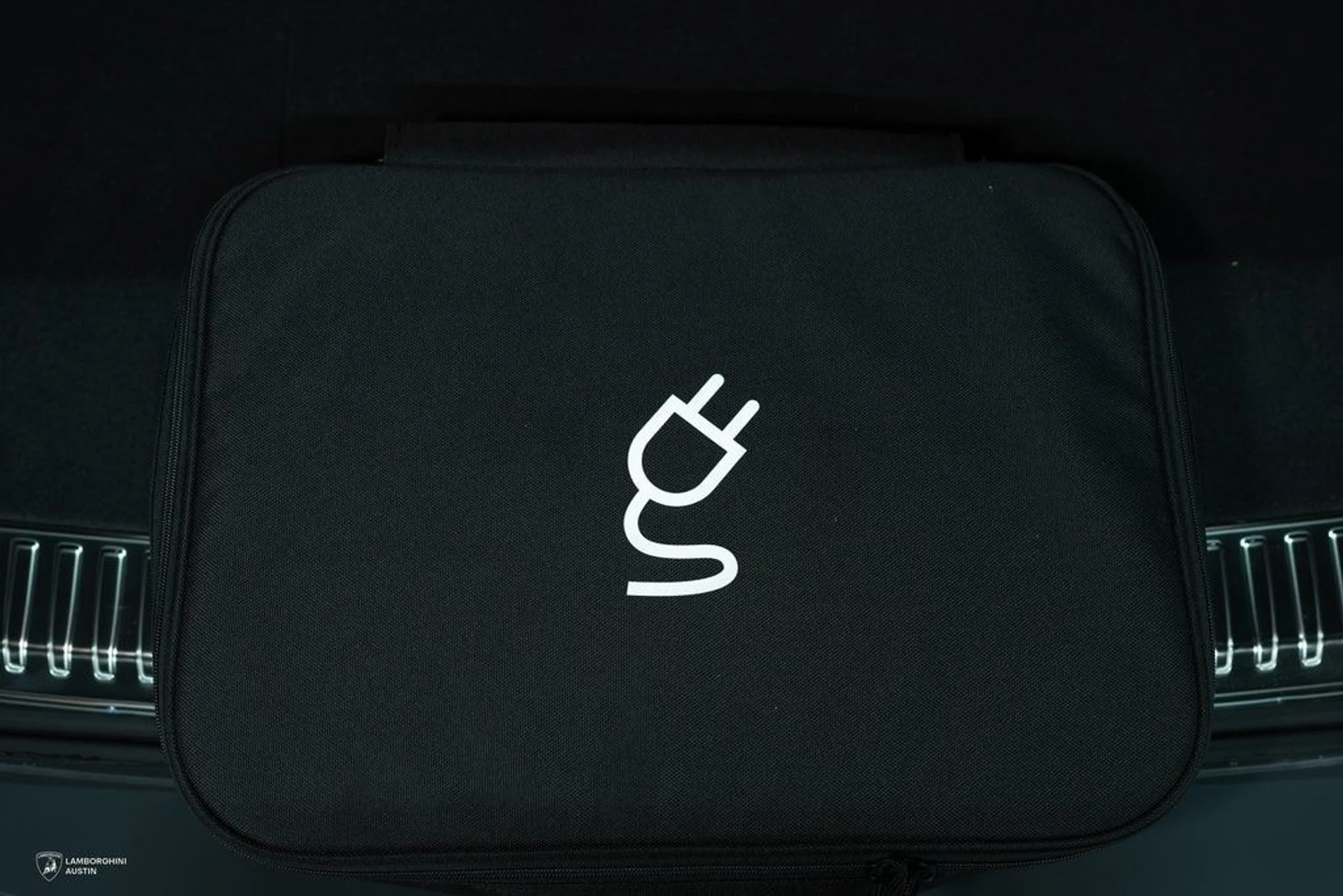 mph019_3660833122_9e45f75028a181bb866d73b6adca4883x_5c48f7bf21