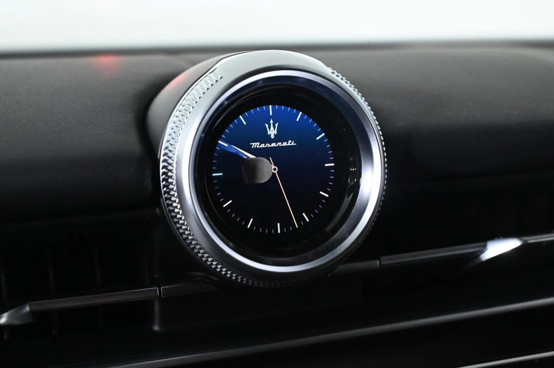 mph019_3661176711_new_2026_maserati_grecale_modenaawd_11350_22995345_20_1024_13daa48479
