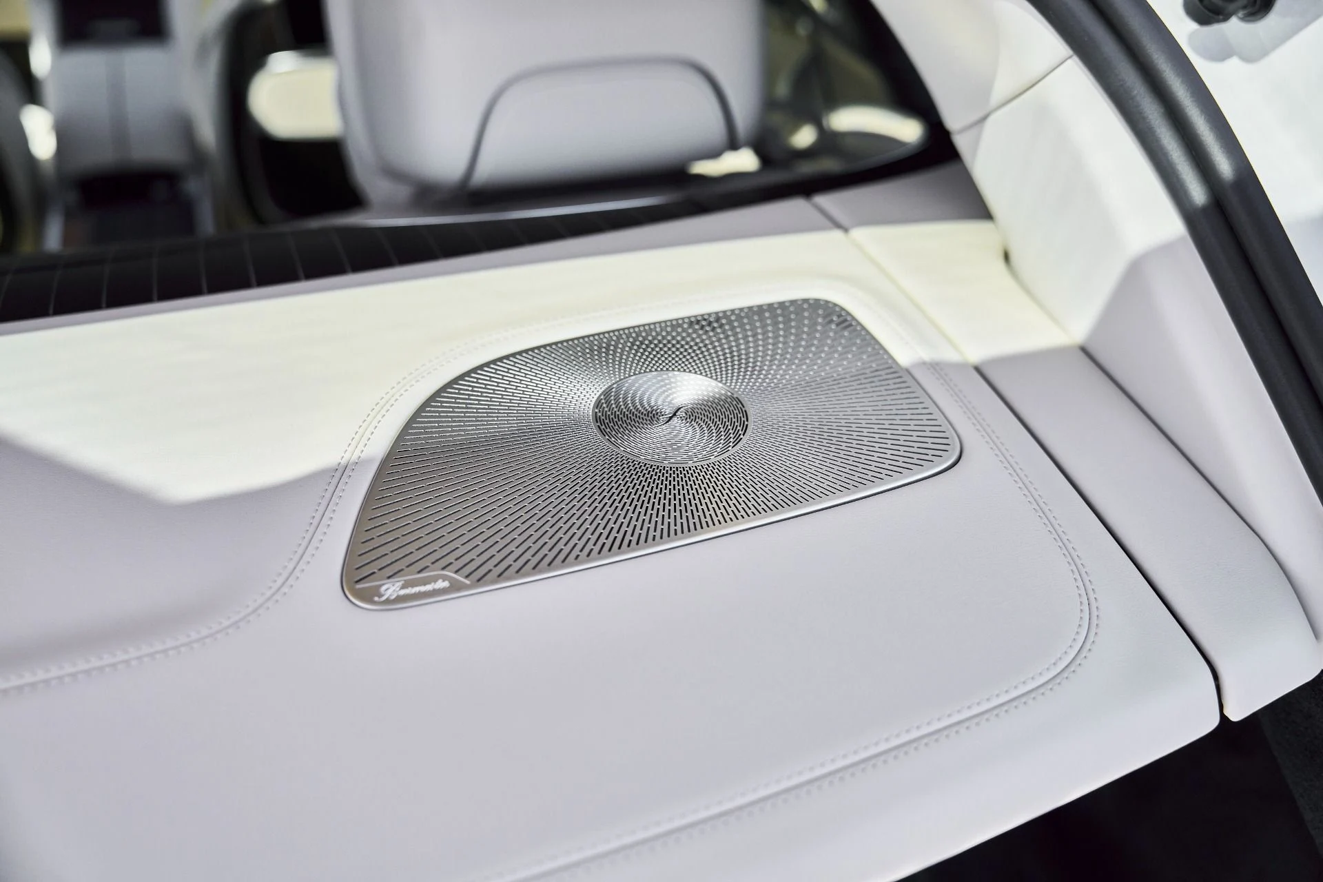 mph019_3661313636_Used_2025_Mercedes_Benz_EQS_Maybach_EQS_680_1773365776_2d73f241df