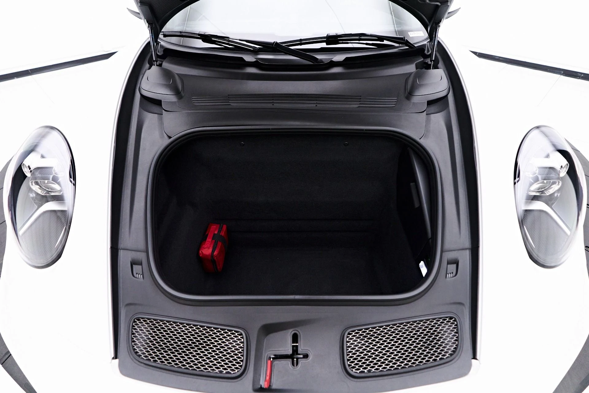 mph019_3668516902_Used_2023_Porsche_911_GT_3_1750710983_e8bcafeac1