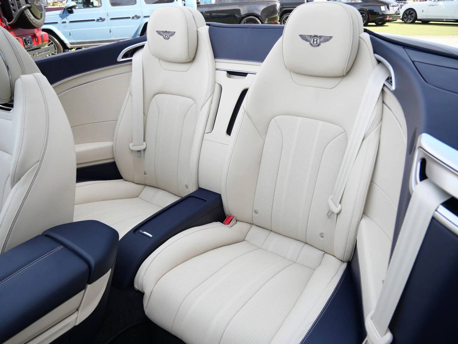 mph019_3673139886_5df77e981aff7ad572dcfbeb889edfb2x_2bae868343