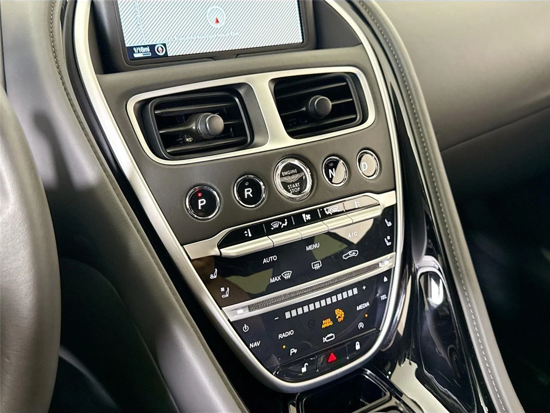 mph019_368676651_090d2b2dedde46538ce30fa65ff1c07b_09630392f5