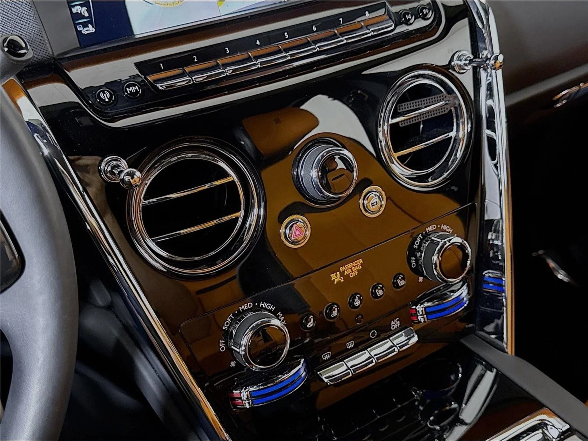 mph019_3701052337_bca24364ea60e0e2af6a2912e7f08f9a_7ba784e0c3