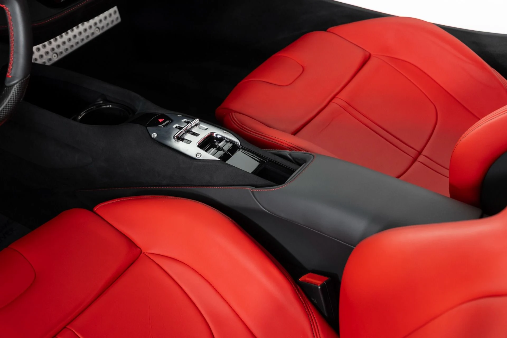 mph019_3713875084_Used_2023_Ferrari_SF_90_Stradale_1755717820_c9d607c024