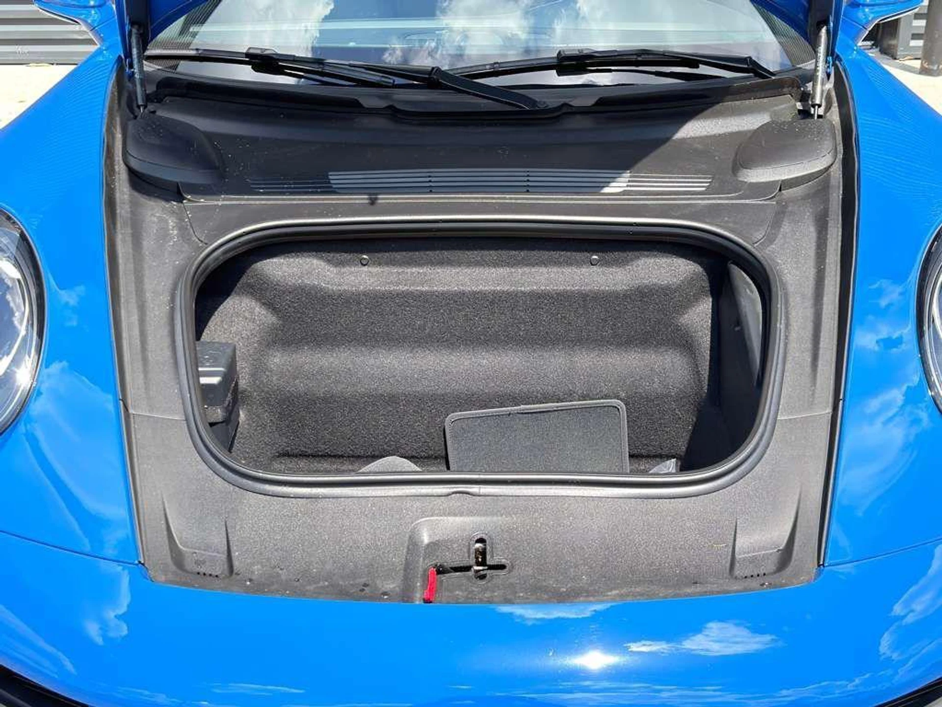 mph019_3714756064_d_Cjf_DP_Hd8u_Vcw_Eq_JMOT_Vcvr_M59s_2d699d388c