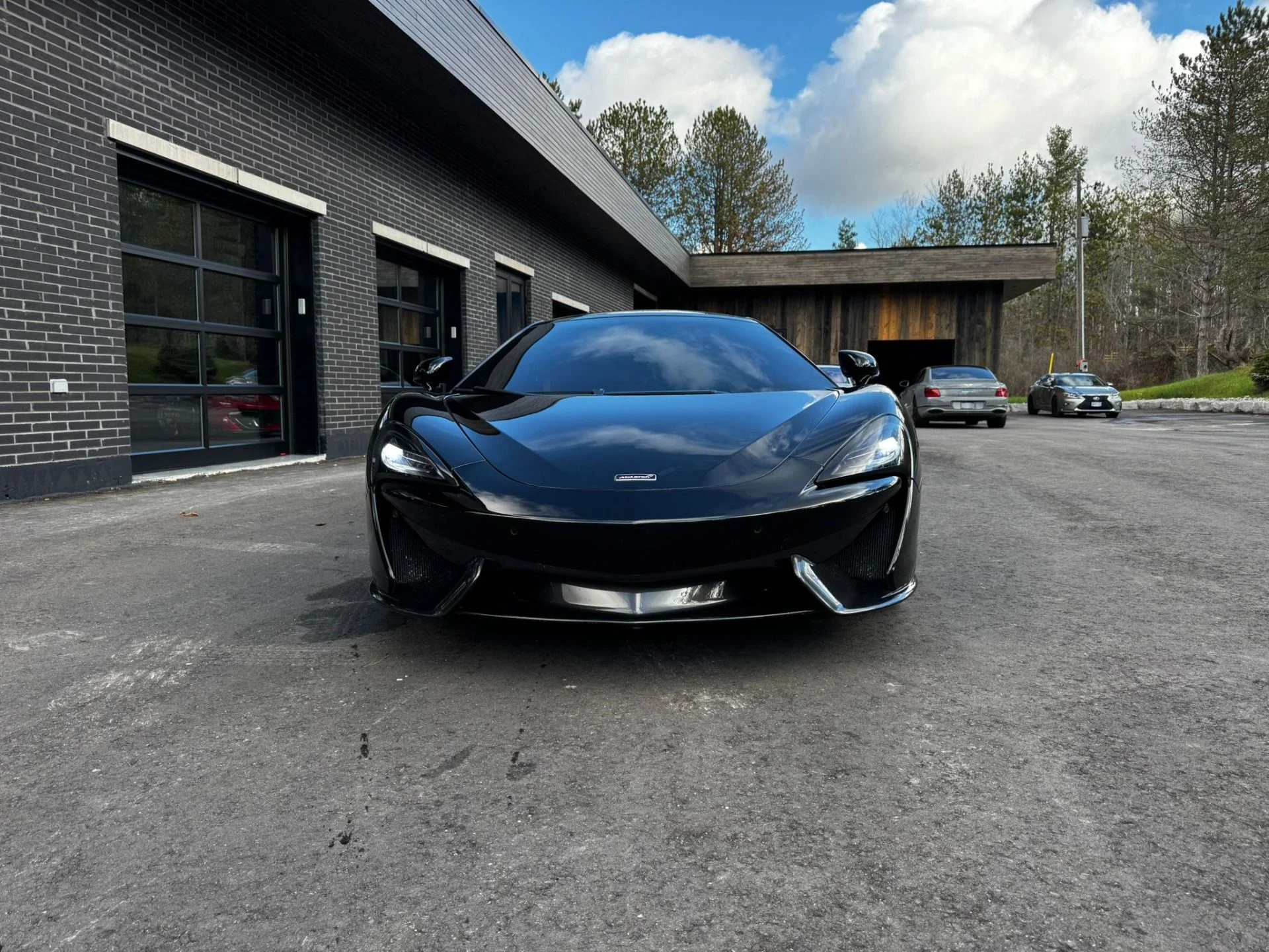 mph019_3742758197_Used_2017_Mc_Laren_570_GT_1773252834_3d4a7a686b