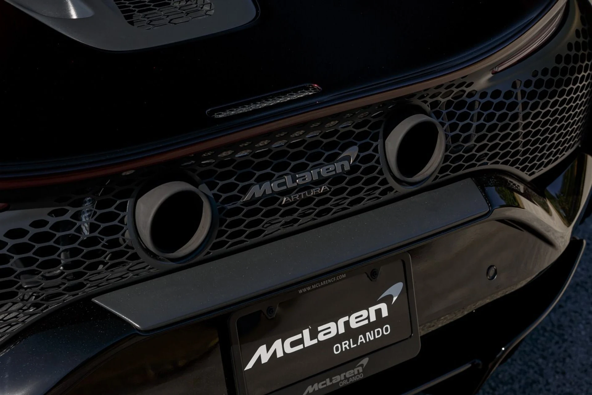 mph019_3745754514_New_2025_Mc_Laren_Artura_Spider_Performance_6685f36439