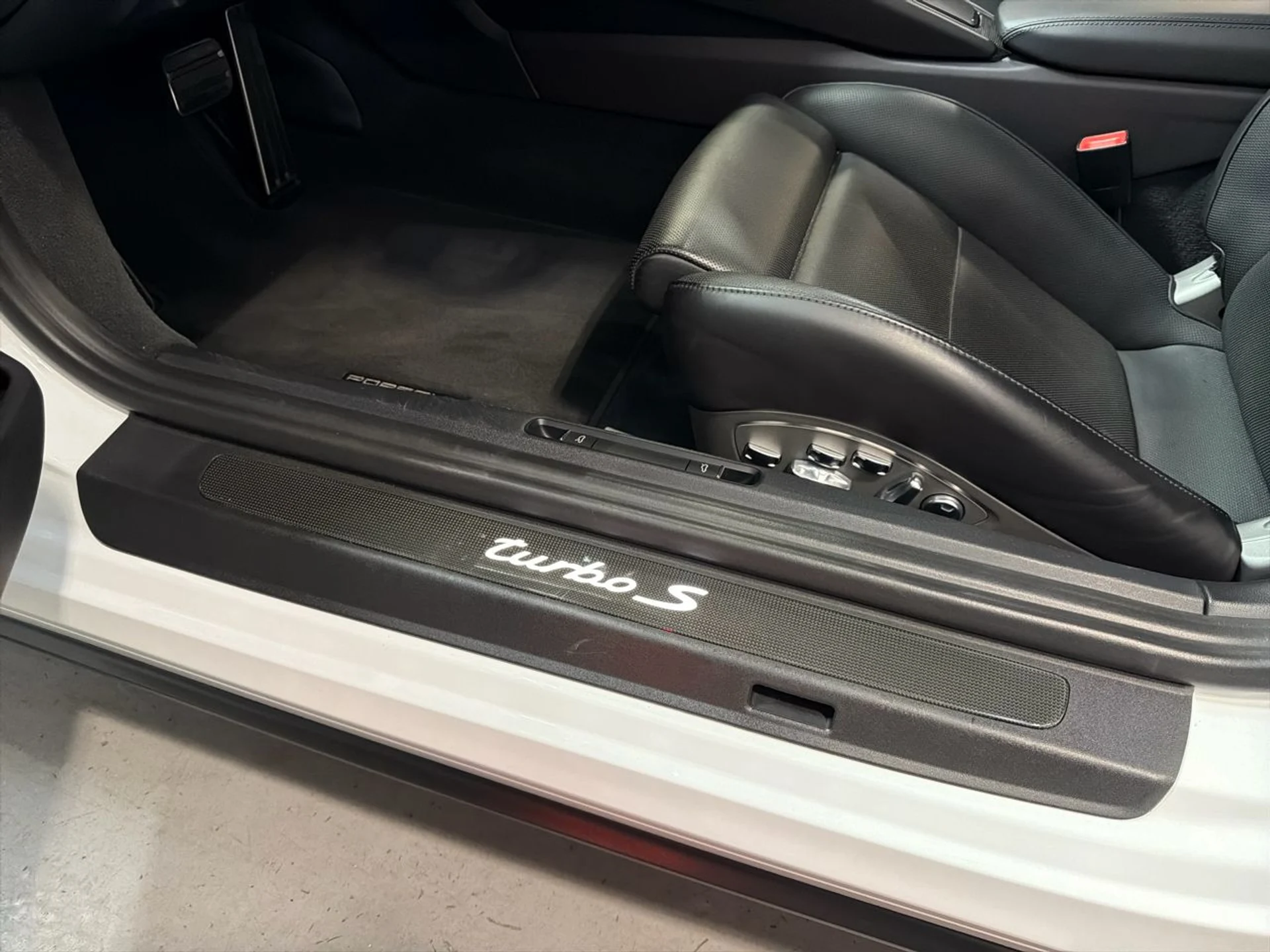 mph019_3759174380_639041595983148884_1f273c1354