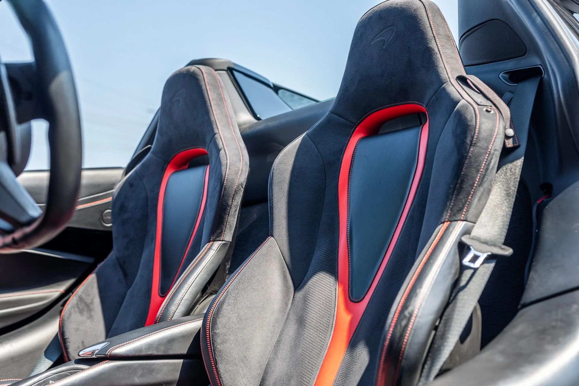 mph019_3759844052_Used_2020_Mc_Laren_720_S_Spider_Performance_1762207971_88284b0b4c