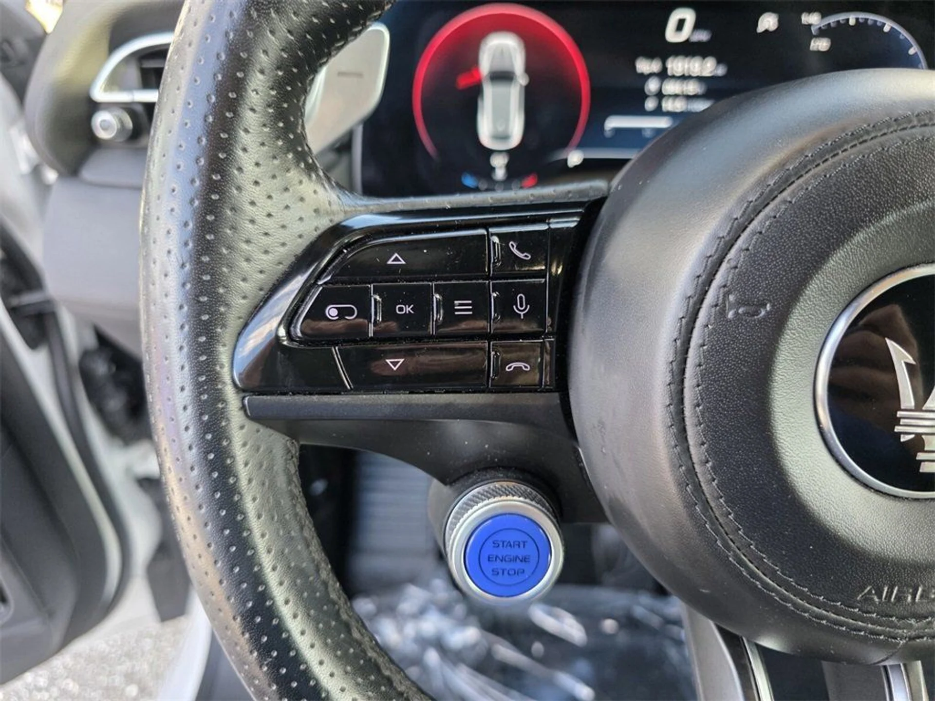 mph019_3764478962_cf4548f25e72425477f0164e2e2dce35_4f17eb110f