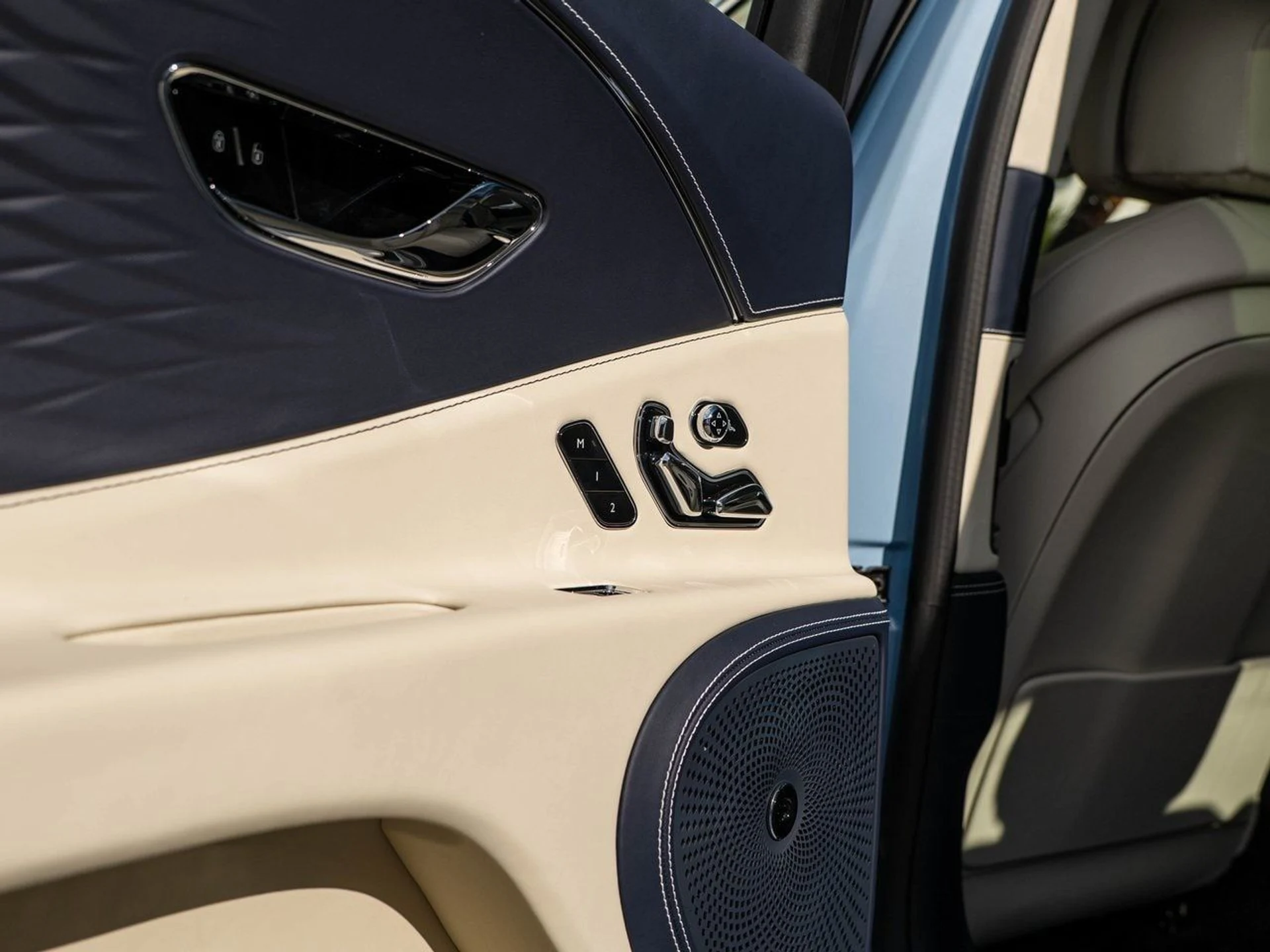 mph019_3765954311_75571b0149fab046fb04510ba74a6f84x_bf6ae5da97