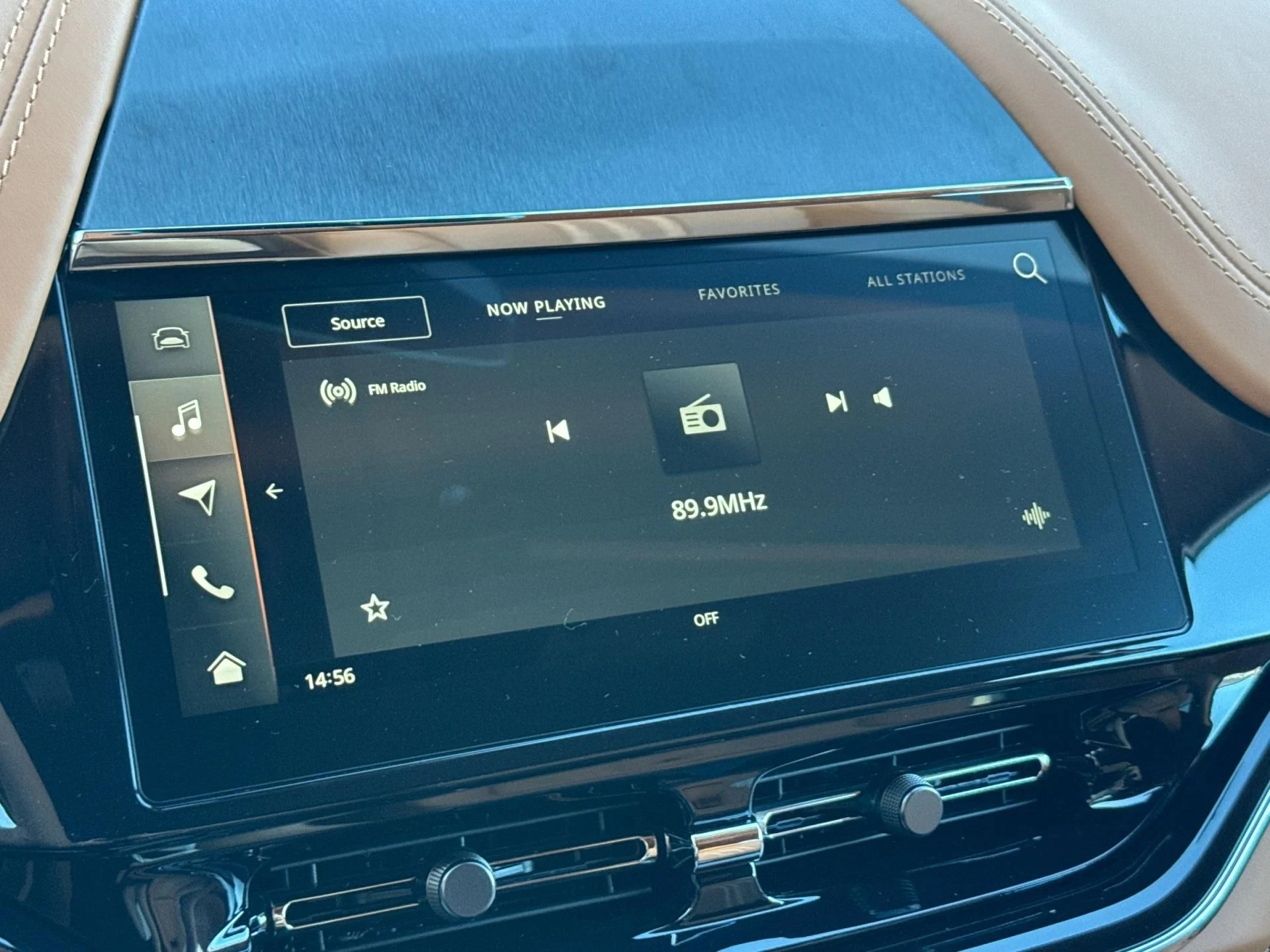 mph019_3768467064_New_2026_Aston_Martin_DBX_707_1768403581_114f2eb5f1