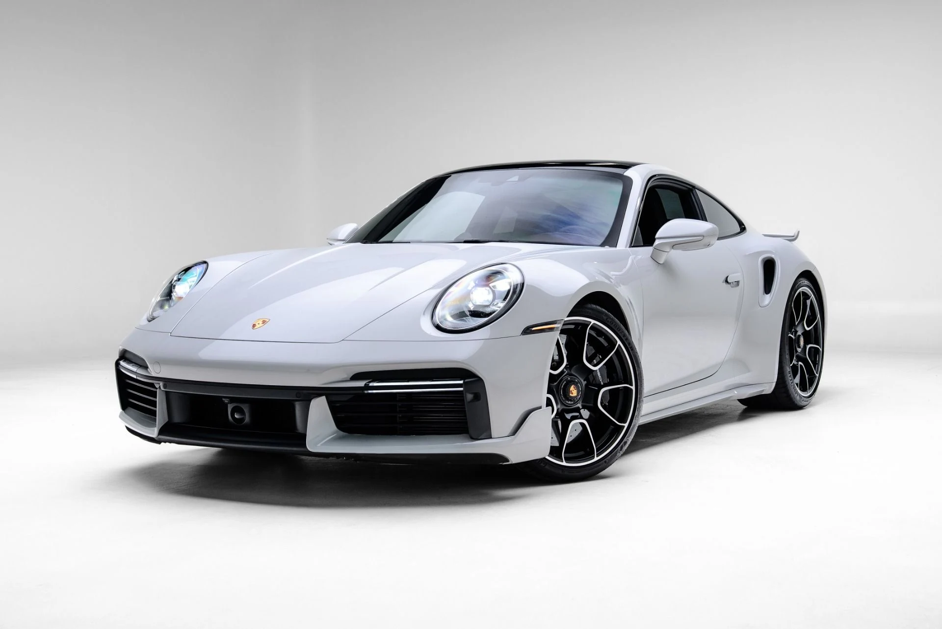 mph019_3772033352_Used_2022_Porsche_911_Turbo_S_1774378410_4b754d6ab8