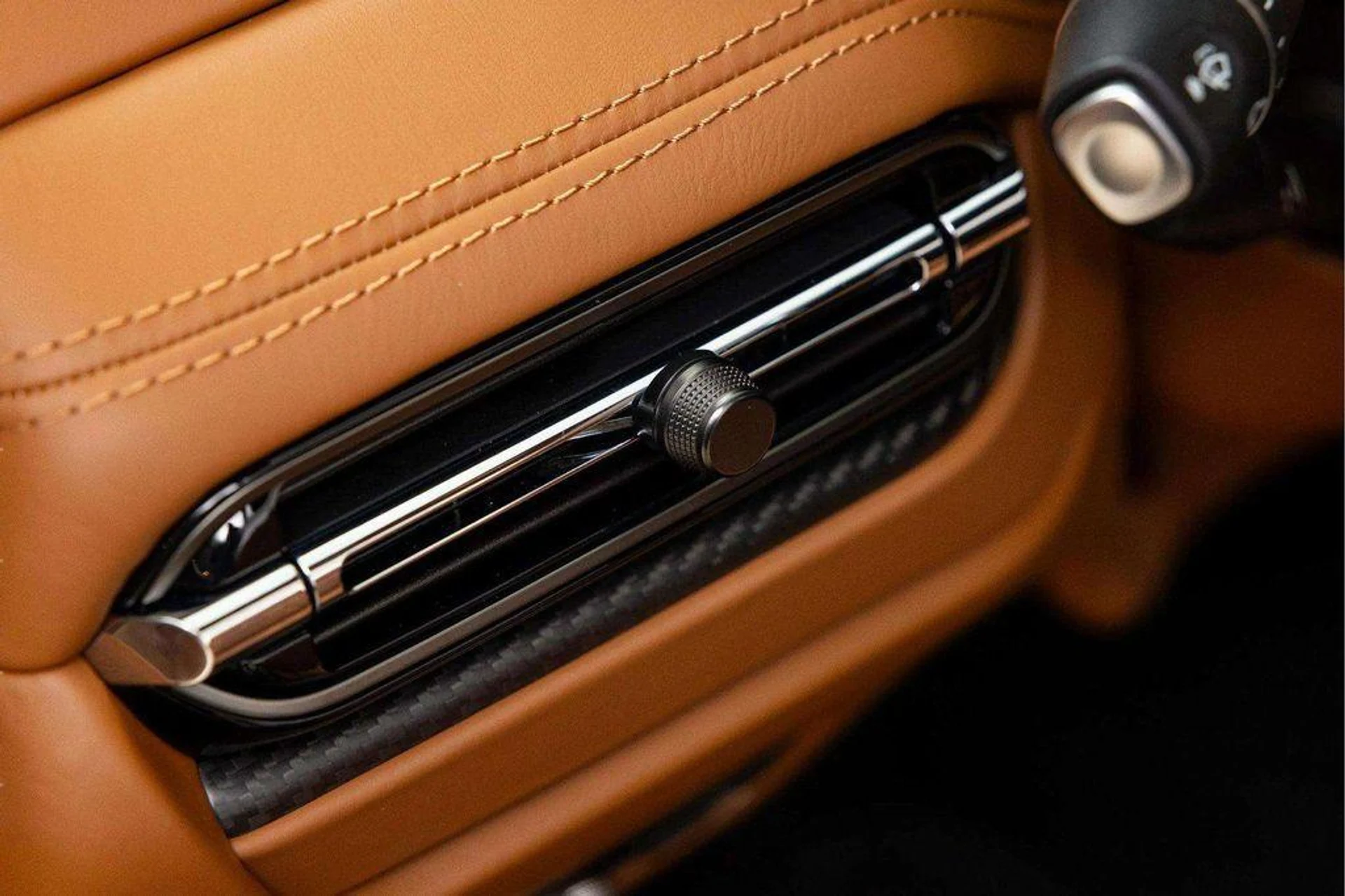 mph019_3772666910_7_N1_QQC_4_P7_AY_2_SNWM_6q_Eoirss9bg_db82d4065f