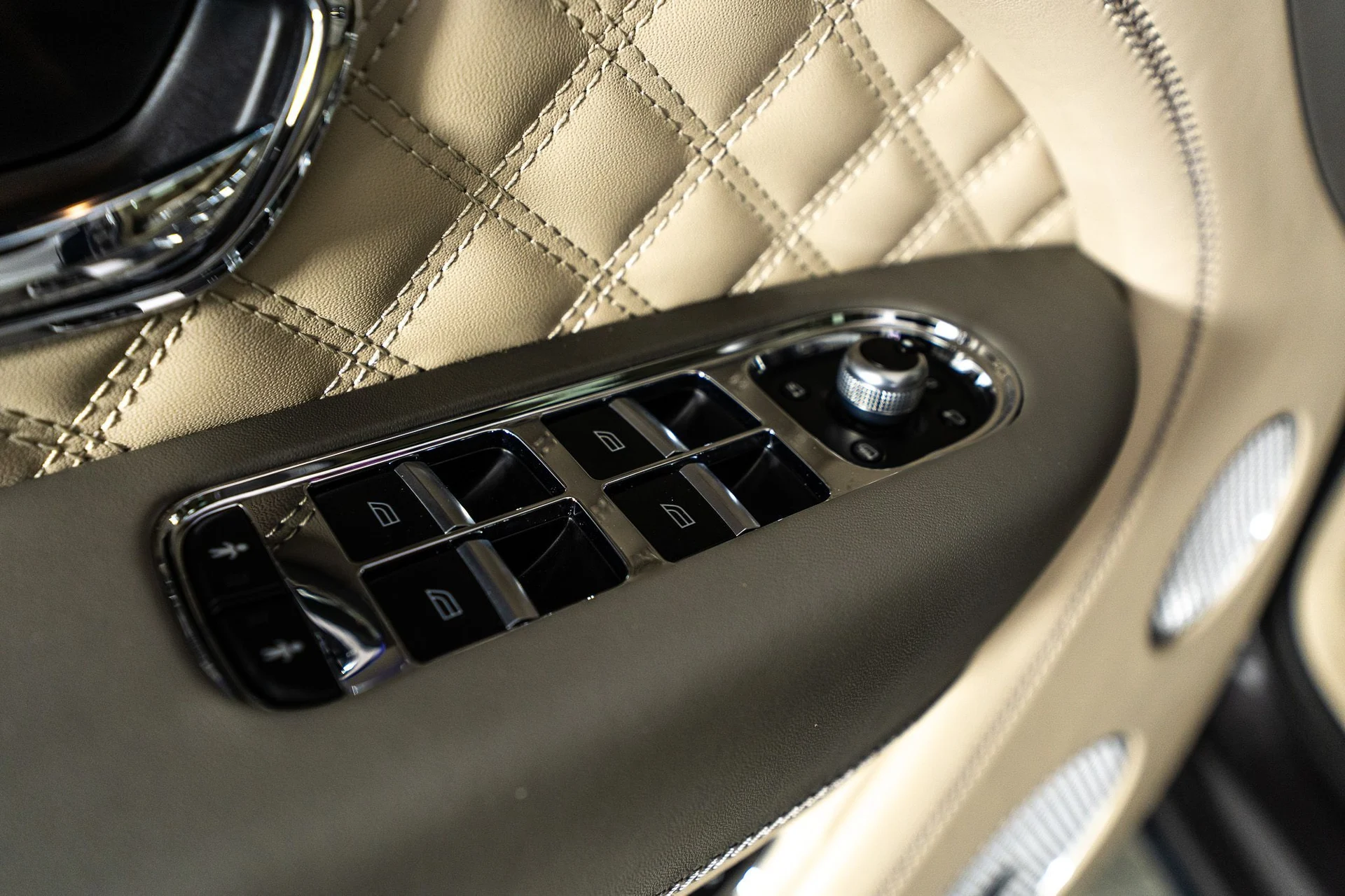 mph019_3779017537_49e79e58_065c_43aa_bd9a_97a596dd2a26_1477c9e6cb