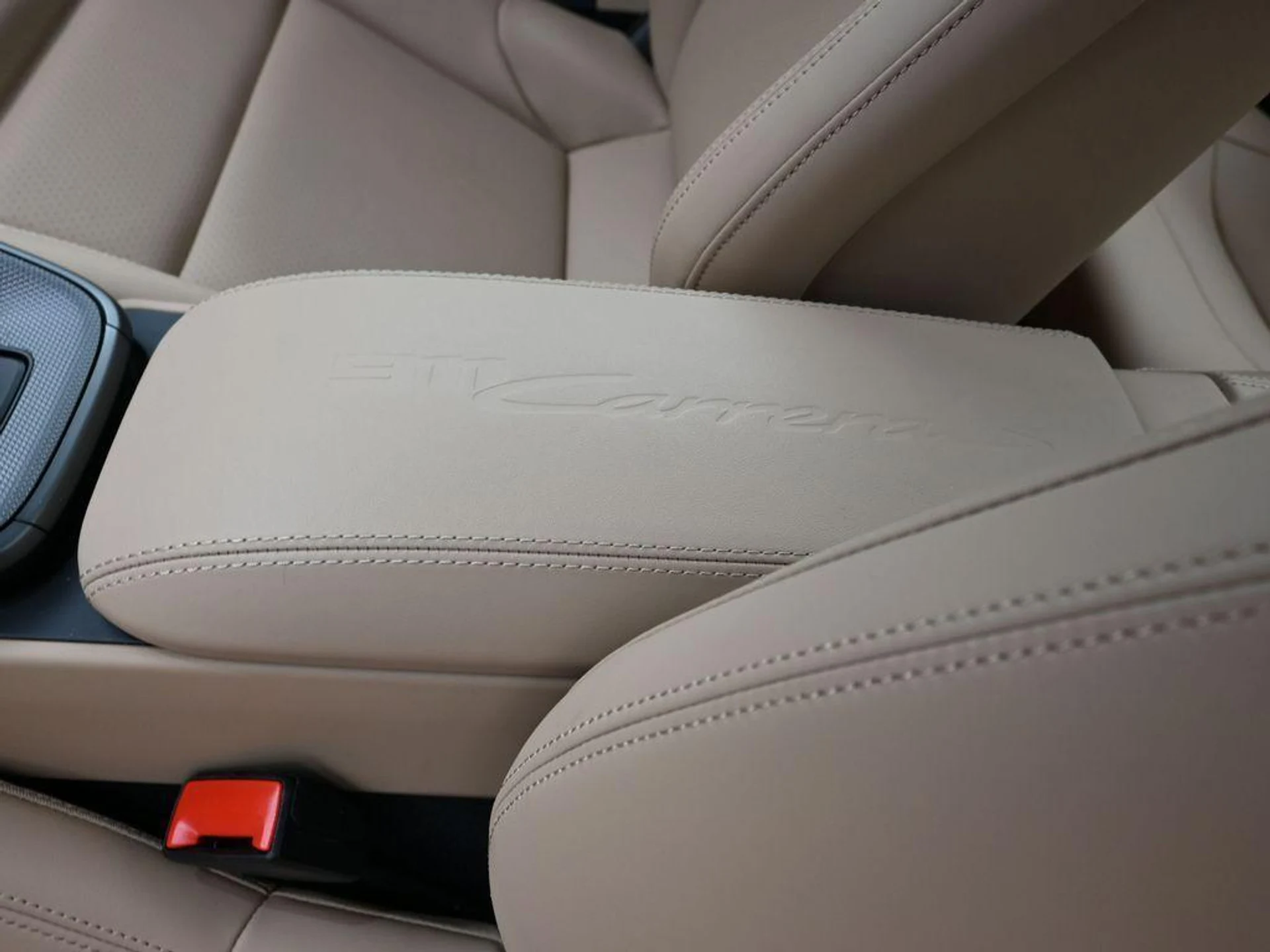 mph019_3780200182_f_Hu_M_Jh3_Vd_MQSIC_4_Gu_Ar0t6_As3q_U_d139b6223d