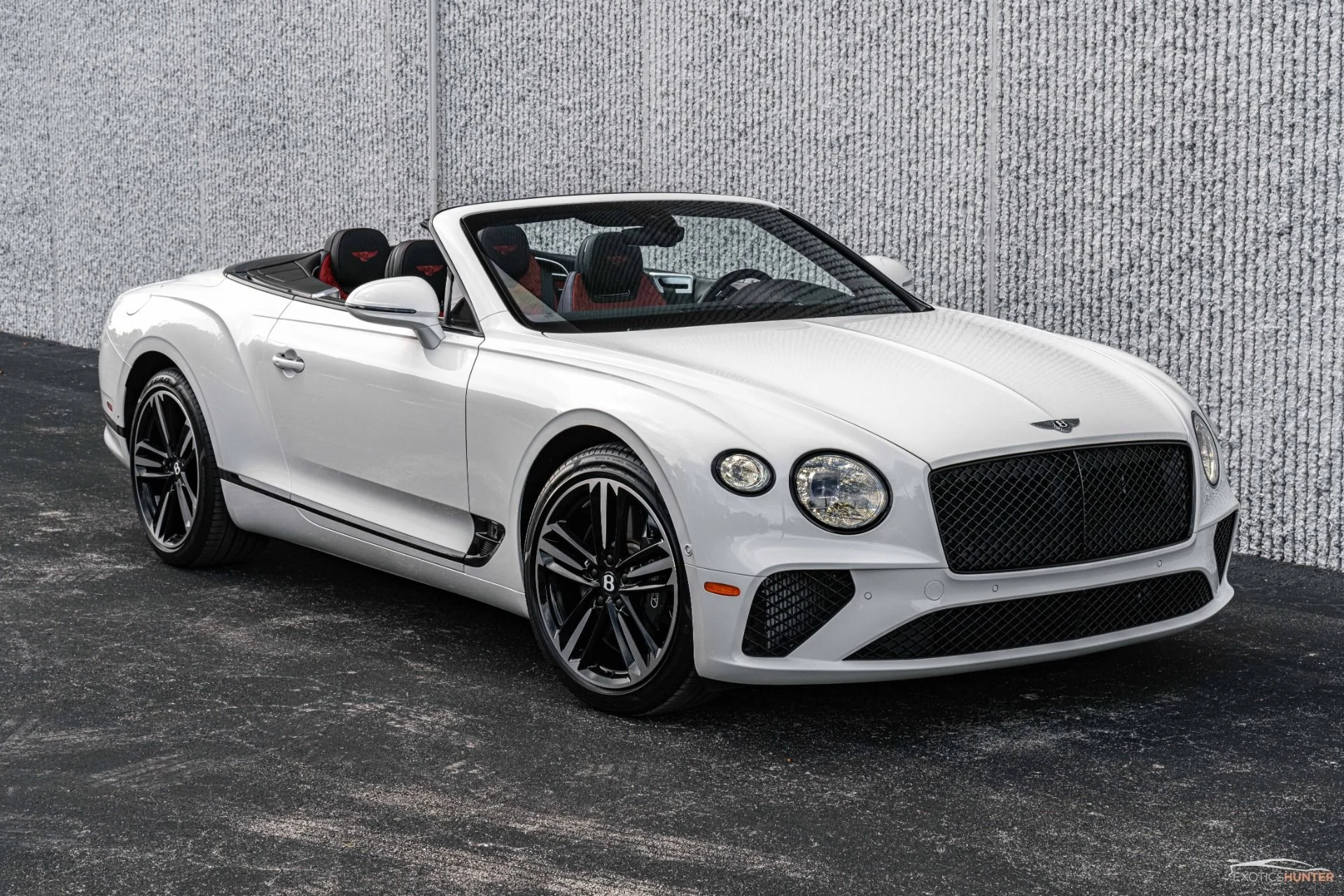 mph019_378884337_Used_2020_Bentley_Continental_GTC_280_K_MSRP_Mulliner_Blackline_Rotating_Display_1766938877_34be20a9a4