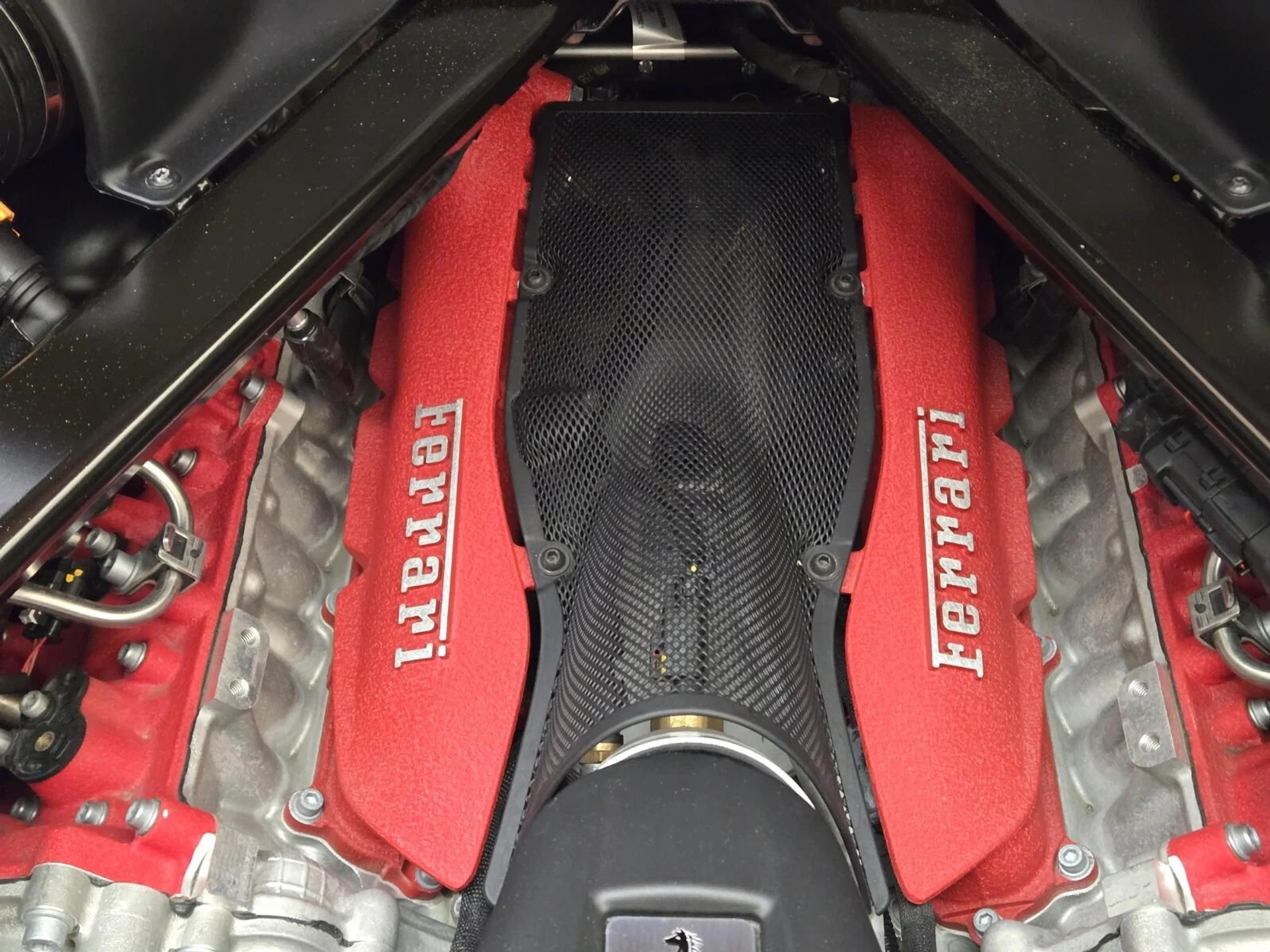 mph019_3792220519_Used_2021_Ferrari_SF_90_Stradale_1762500910_08b47d1acd