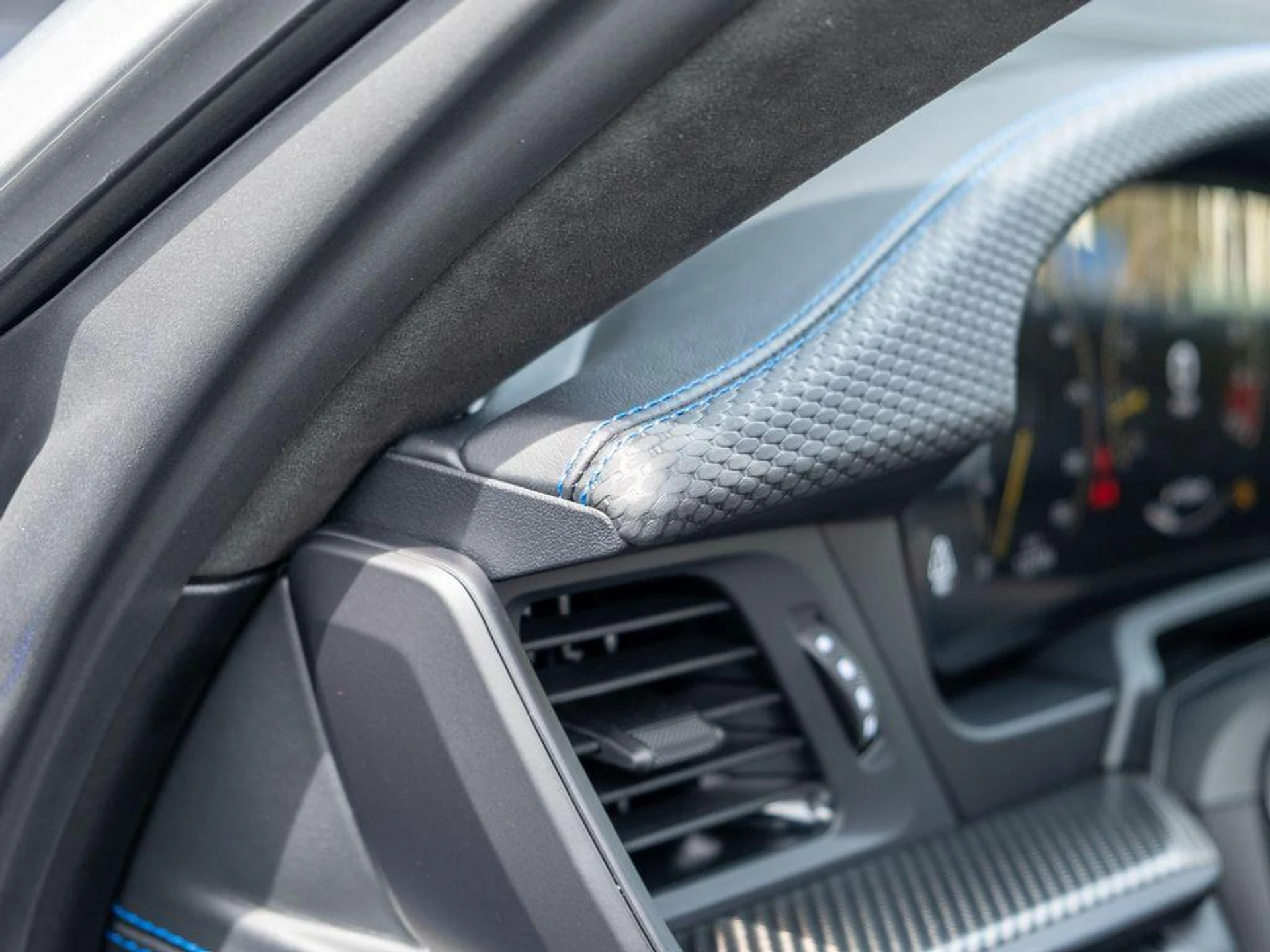 mph019_3795465193_phm_C_Nh_Wfo_WX_Me3_X_Qf2_A_Llt_T_Ly_XM_8c49ce076f