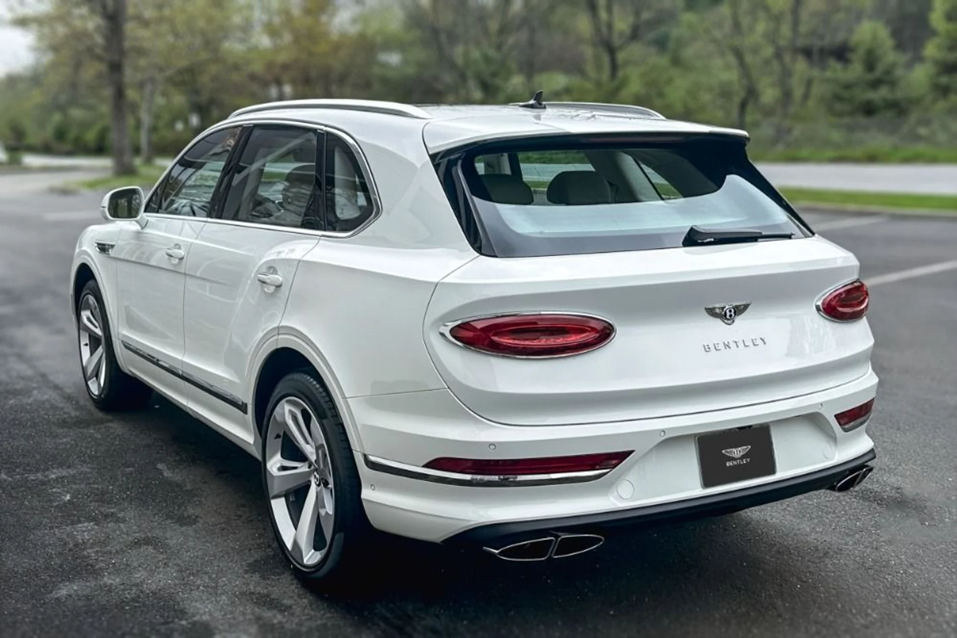 mph019_3795683682_New_2026_Bentley_Bentayga_1777900453_efc90adde3