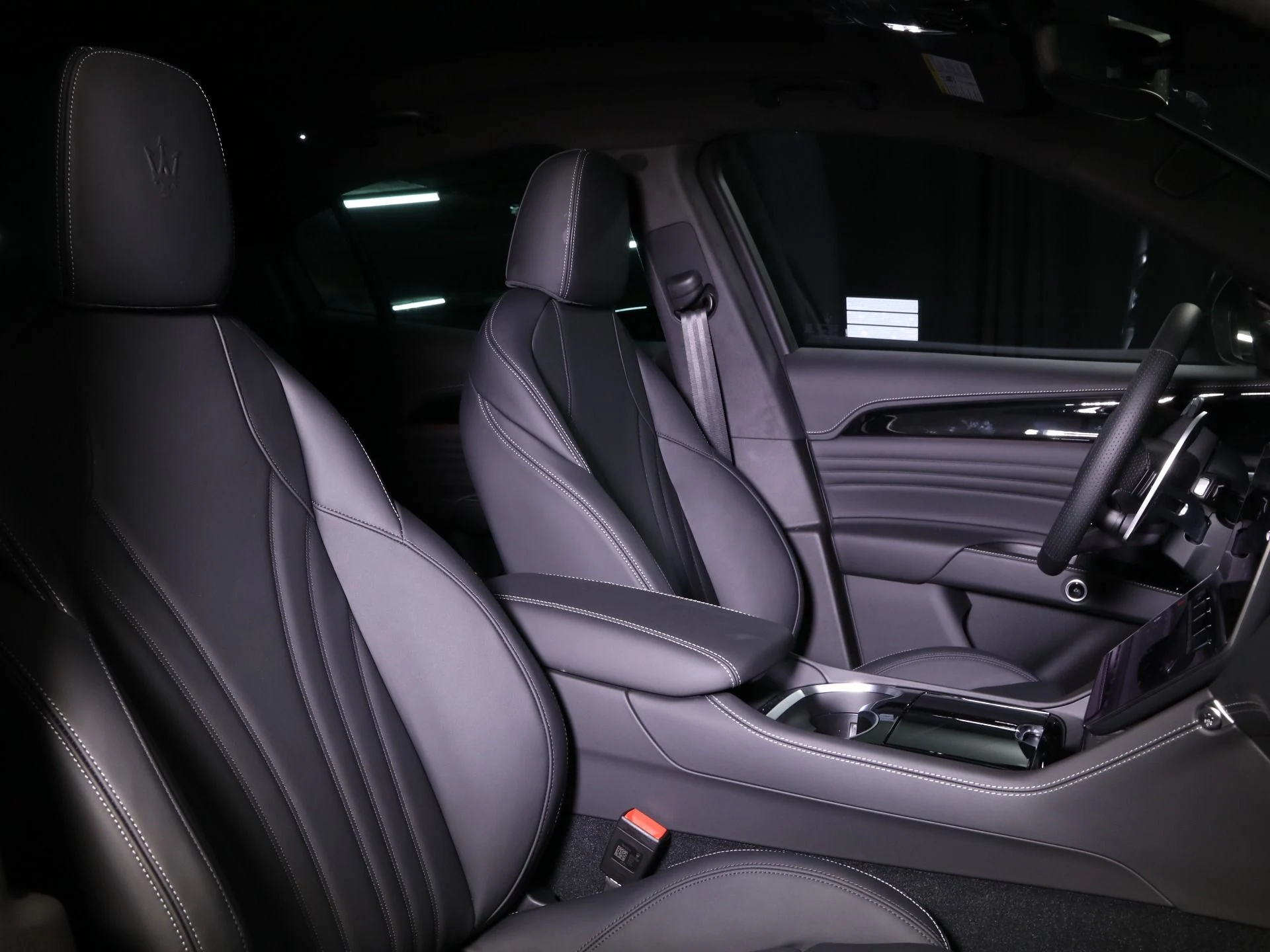 mph019_3801158684_New_2025_Maserati_Grecale_Modena_1749570935_bd8fcb750c