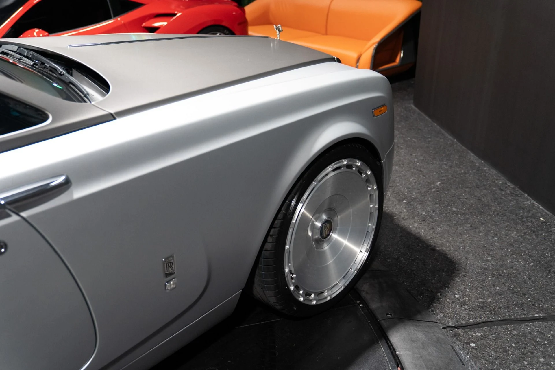 mph019_3802088274_Used_2014_Rolls_Royce_Phantom_Drophead_Coupe_1785564931_0e978eb390