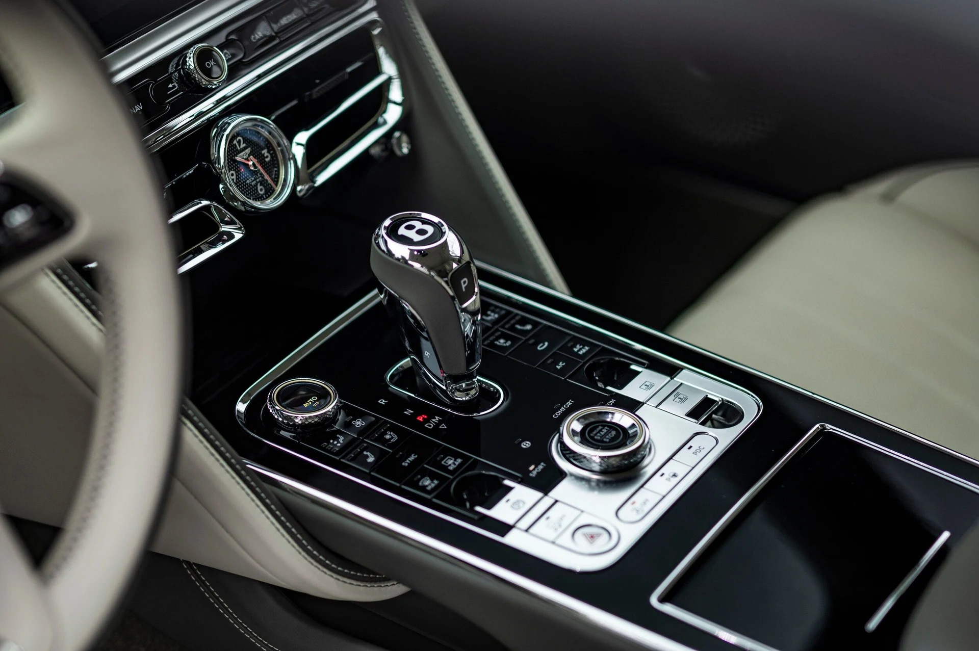 mph019_3804438738_48d3baffaace4ba2a02377814f497542_27ae6e53ae