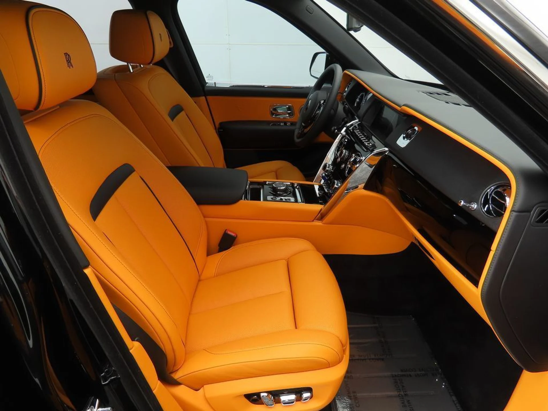 mph019_3806556380_used_2023_rolls_royce_cullinan_sportutility_8119_22974083_20_1024_efdad95185