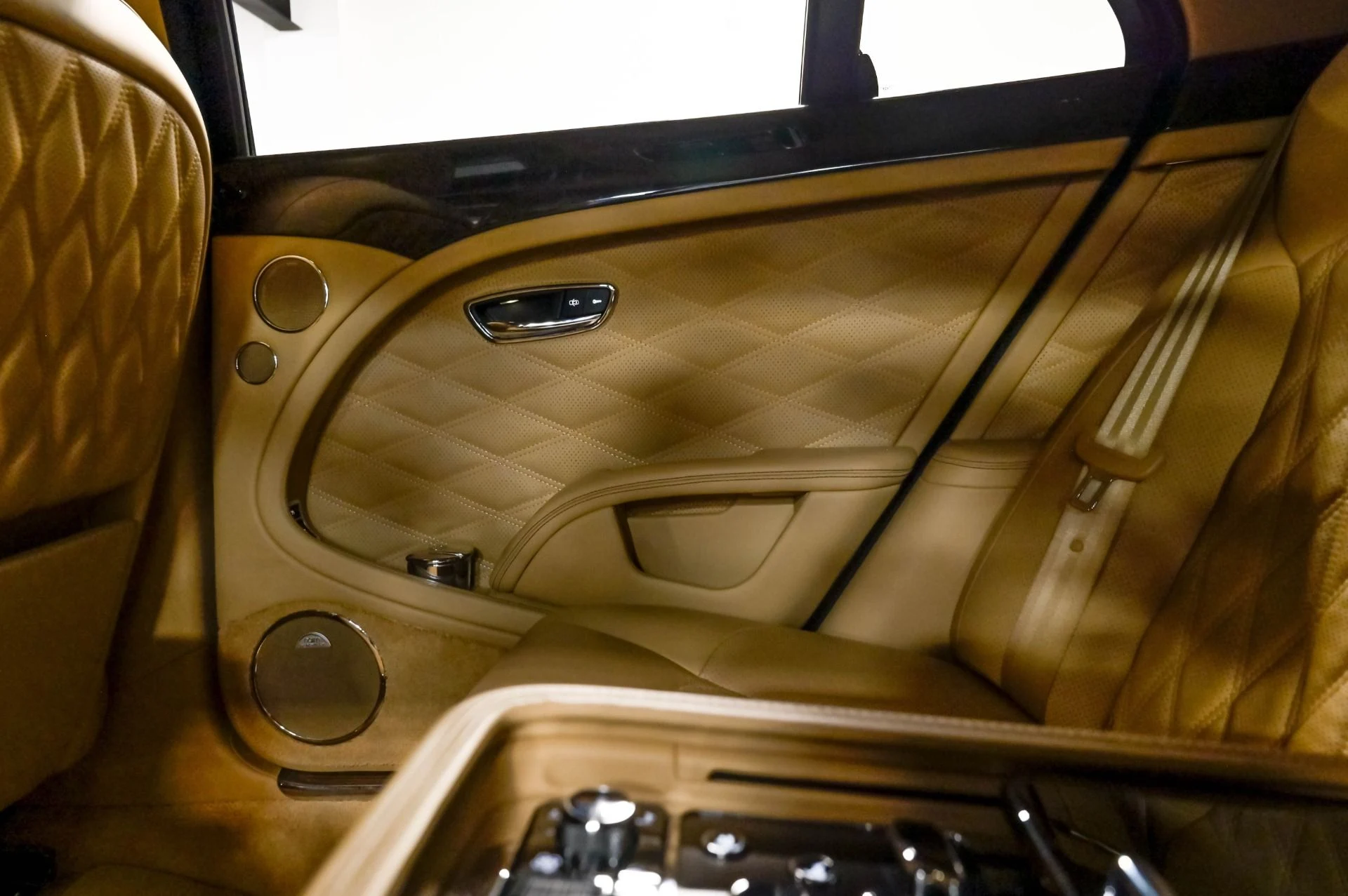 mph019_3815808533_Used_2017_Bentley_Mulsanne_1782570878_6abb8b1c26