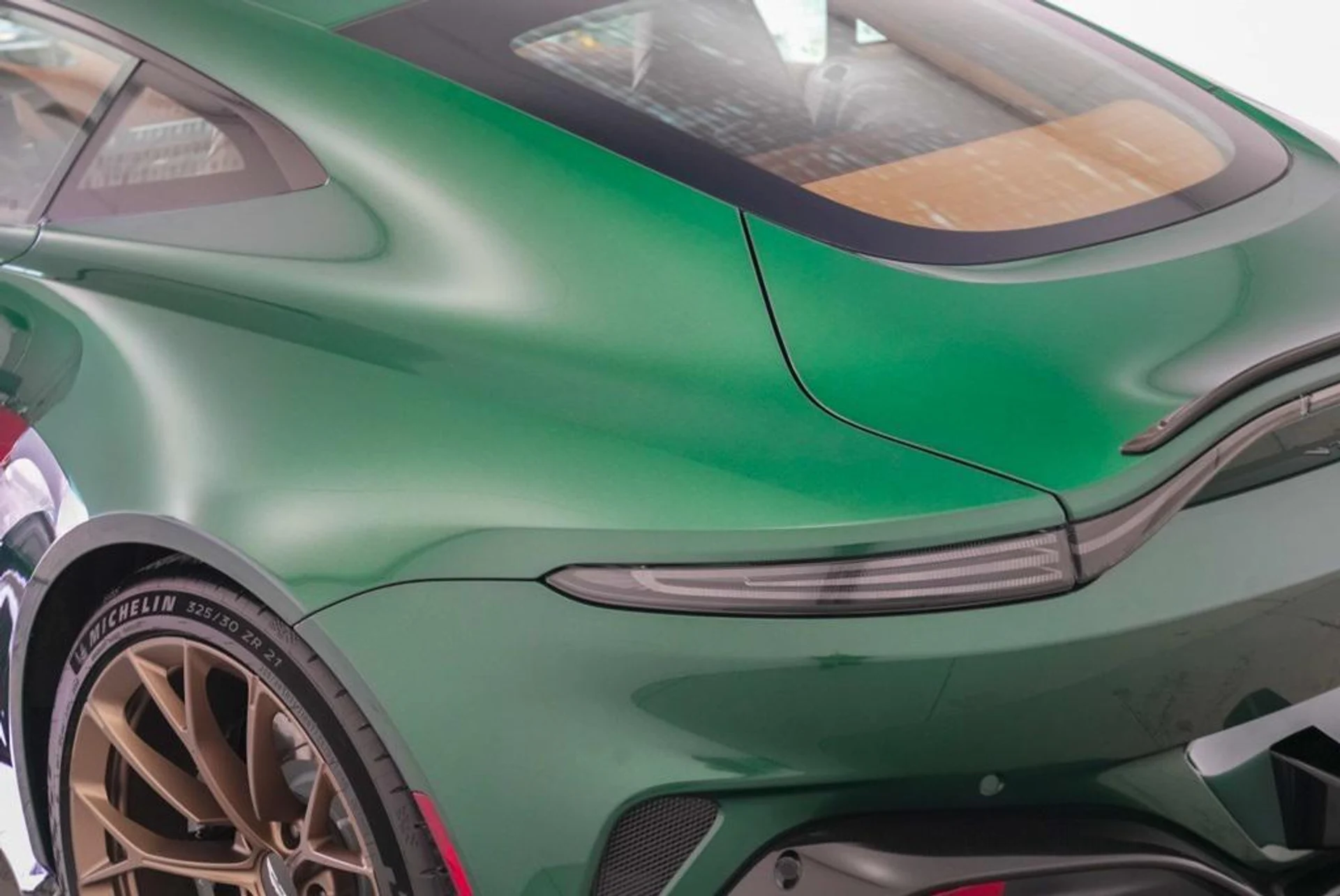 mph019_3822922333_l_Ruc7_CV_0_YM_Pk1_Ix_Utae7_J4l_Vy_IU_218193114e