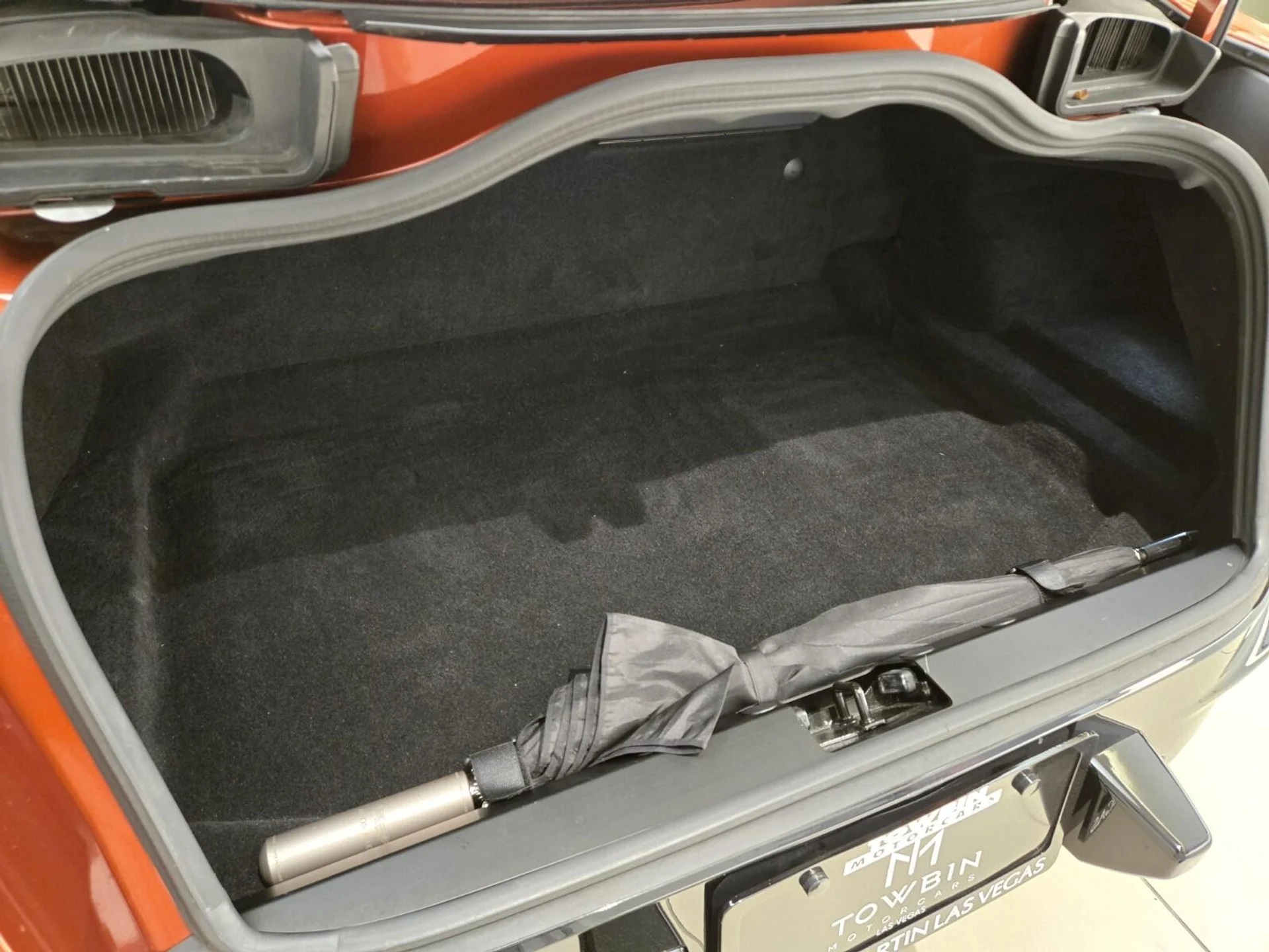 mph019_3826159596_Used_2017_Aston_Martin_DB_11_Launch_Edition_1765003832_c1b3ee6f86