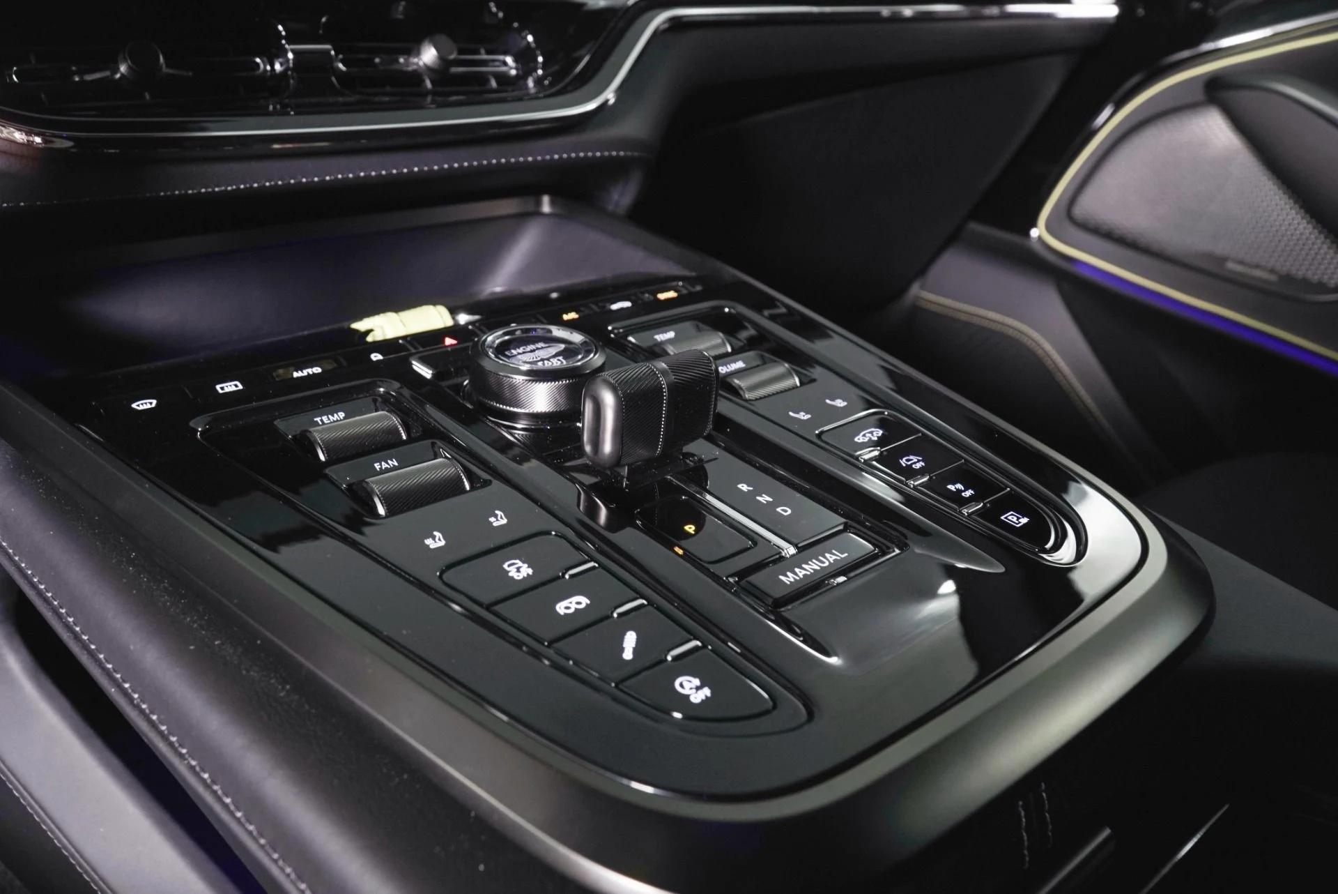 mph019_3833180433_New_2026_Aston_Martin_DBX_S_1790660353_ddfad45a90