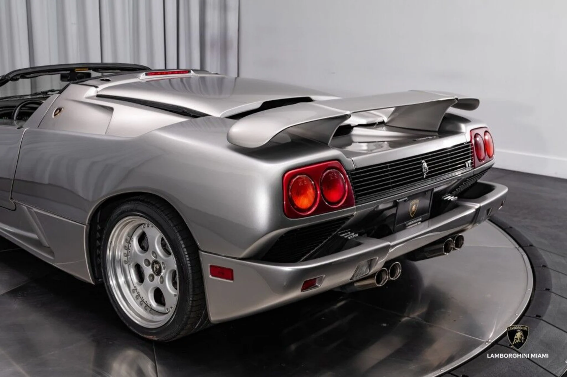 mph019_384225135_2189dec16aeed05b7d6d308789fe8923_0bda95df2c