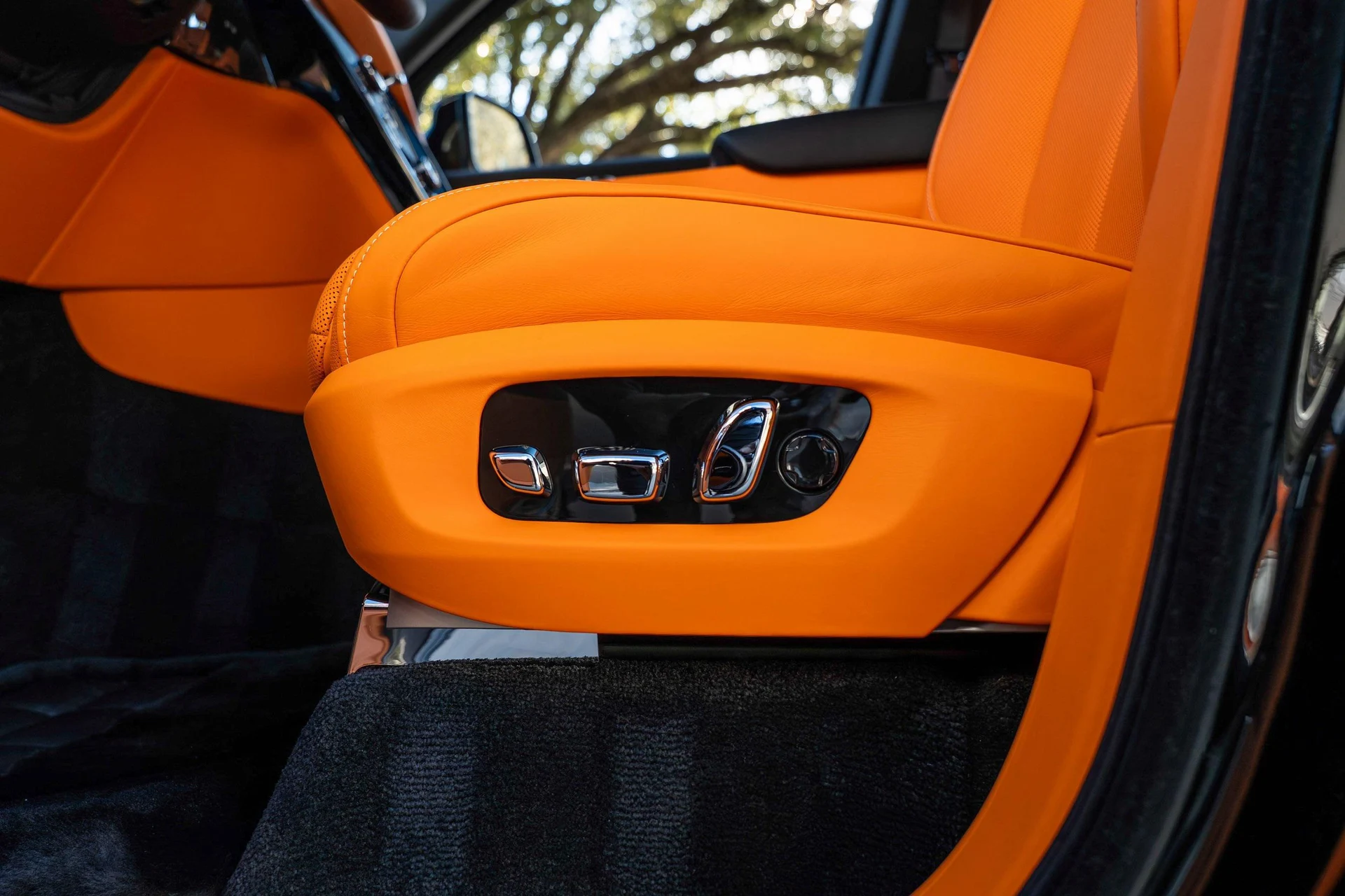 mph019_3844216865_483408136_6969d473715f2e0a5c25db42_232940e133