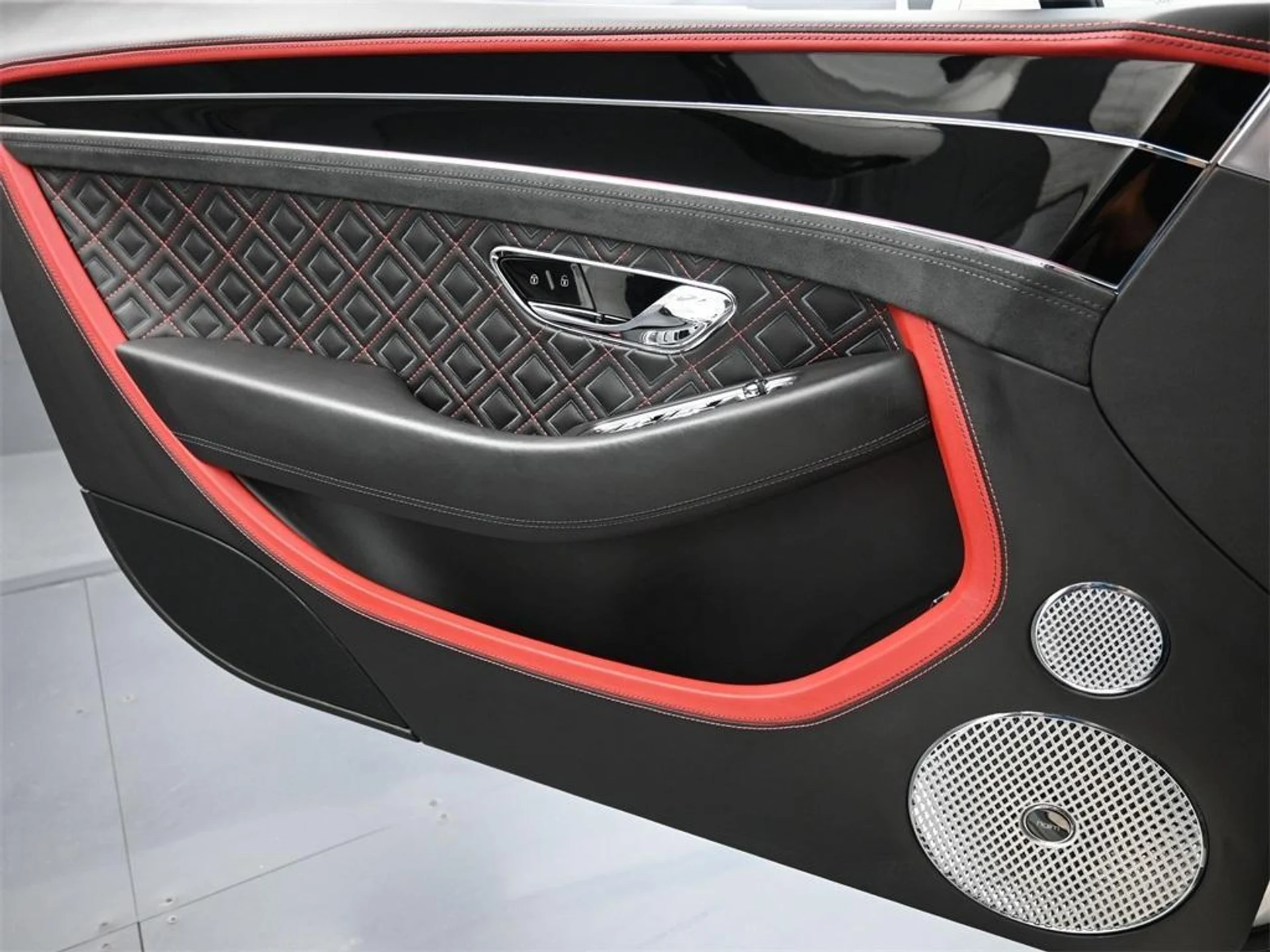 mph019_3862471111_ic_Huu9_Apn_S4nq_K_Fy429b_DMST_Vcw_ffe7d8be48