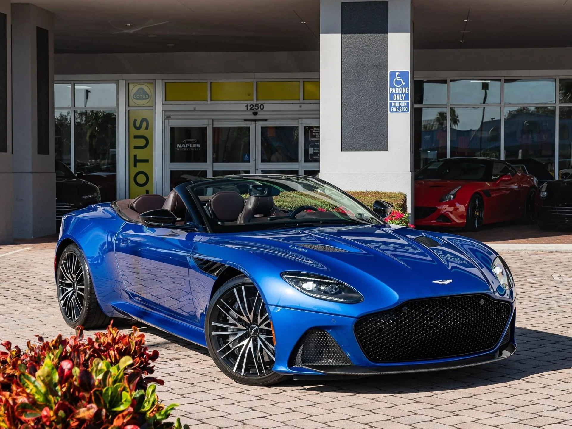 mph019_386865163_Used_2020_Aston_Martin_DBS_Superleggera_1761685621_6327e10310