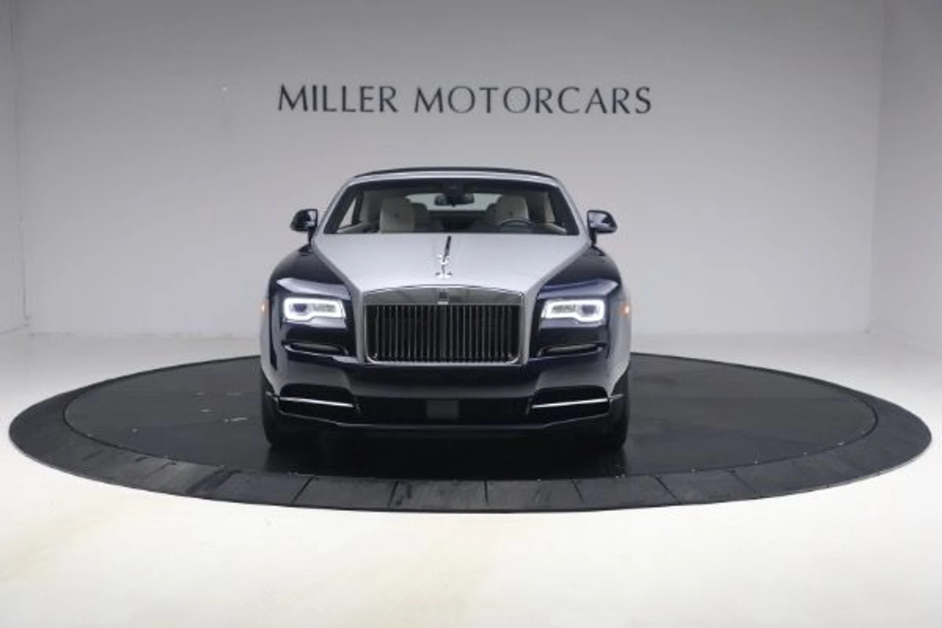 mph019_3869041980_Used_2017_Rolls_Royce_Dawn_5403ee3ed2