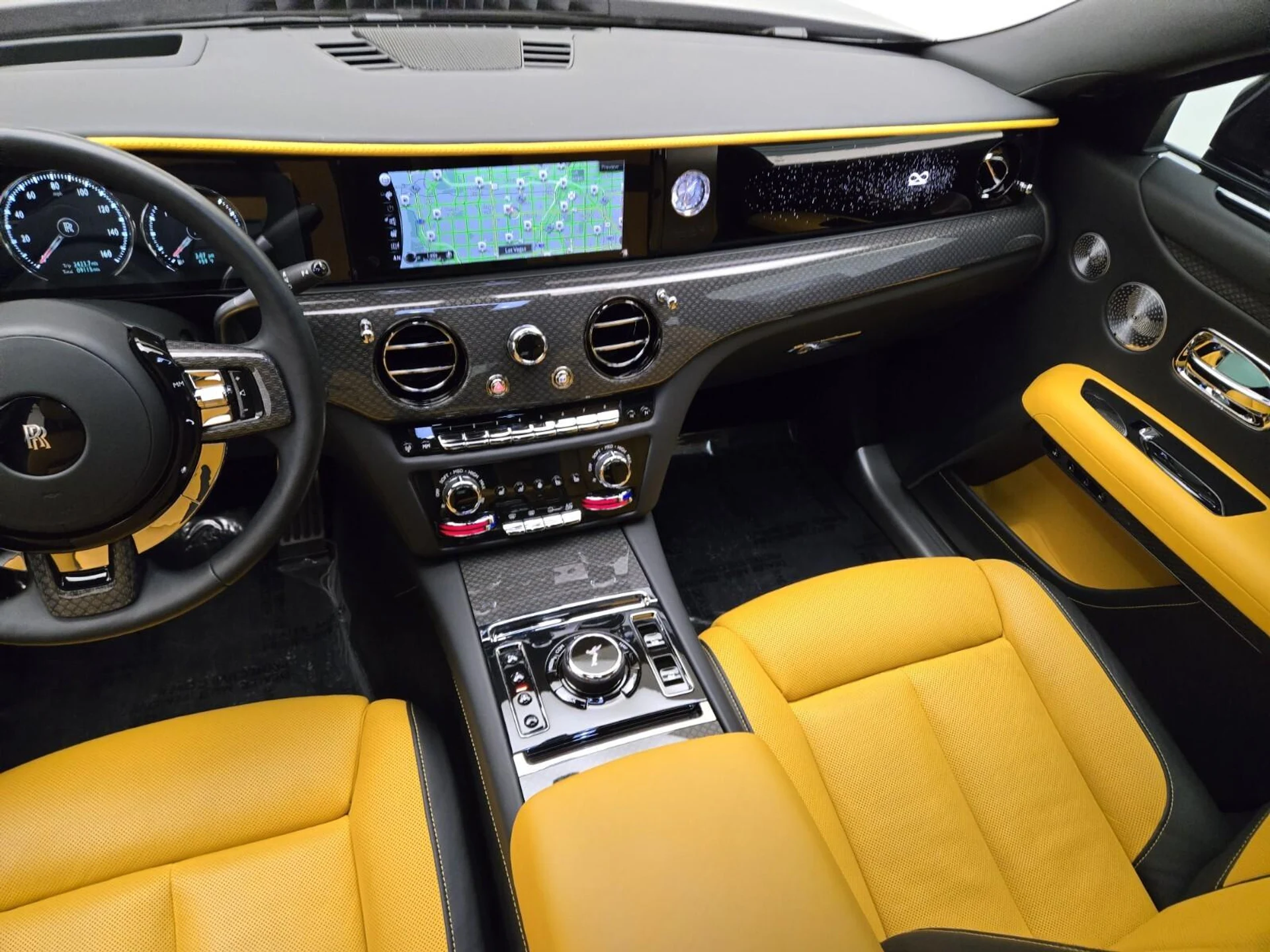 mph019_3871504363_Used_2022_Rolls_Royce_Ghost_Black_Badge_1770187633_75bee49142