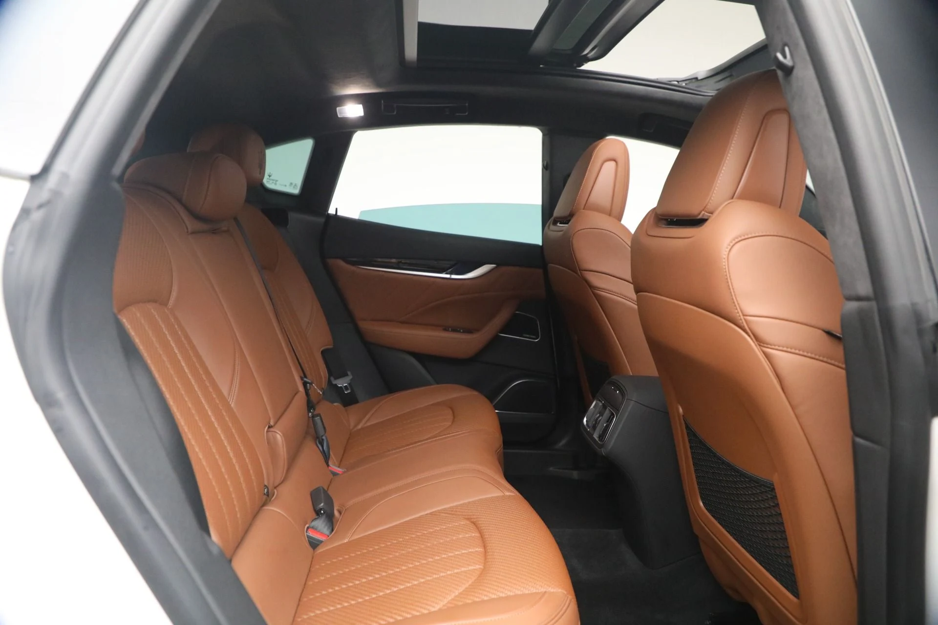 mph019_3877337179_Used_2022_Maserati_Levante_Modena_1765059797_93f69450dc