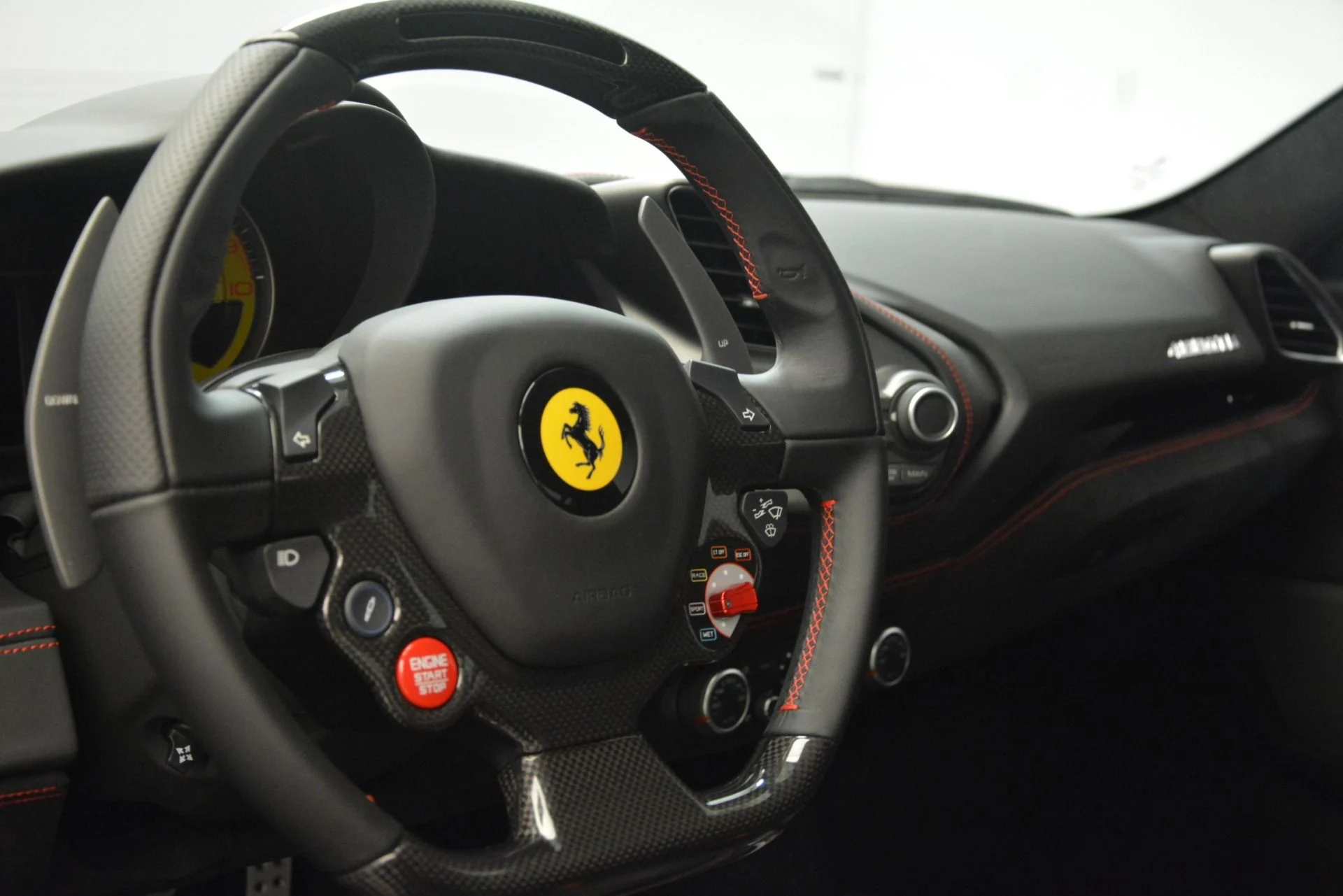mph019_3878449228_Used_2018_Ferrari_488_GTB_1784751136_05f0ad1634