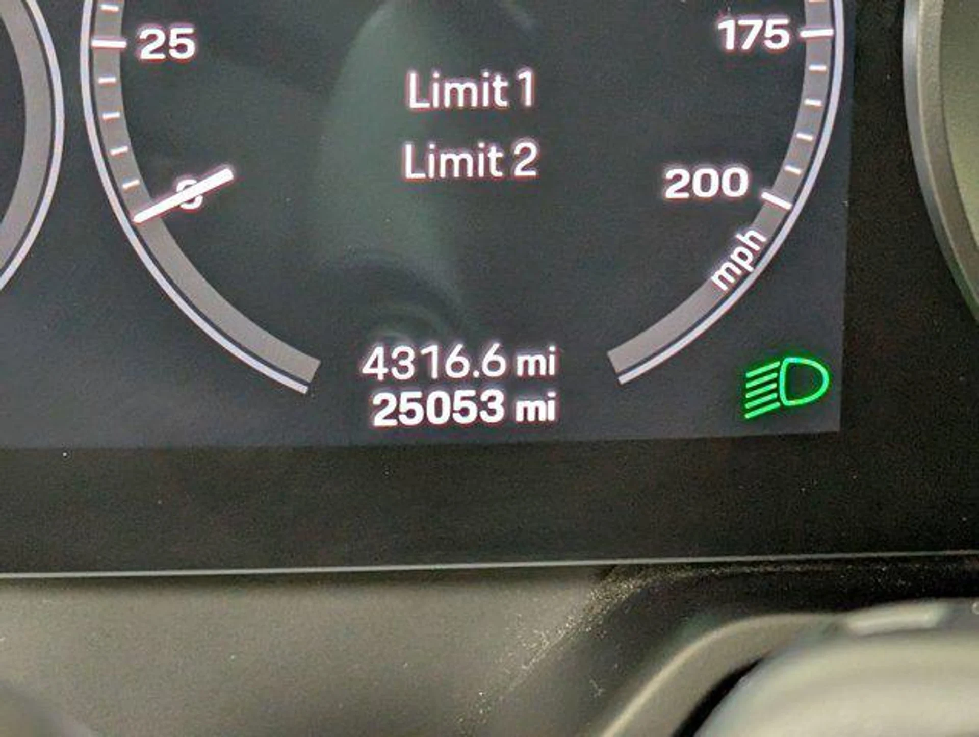 mph019_3881020447_F_2w_Evq_An_M7_Iz_PV_Fnee_K0o_NH_5d_M_e04cc0ef56