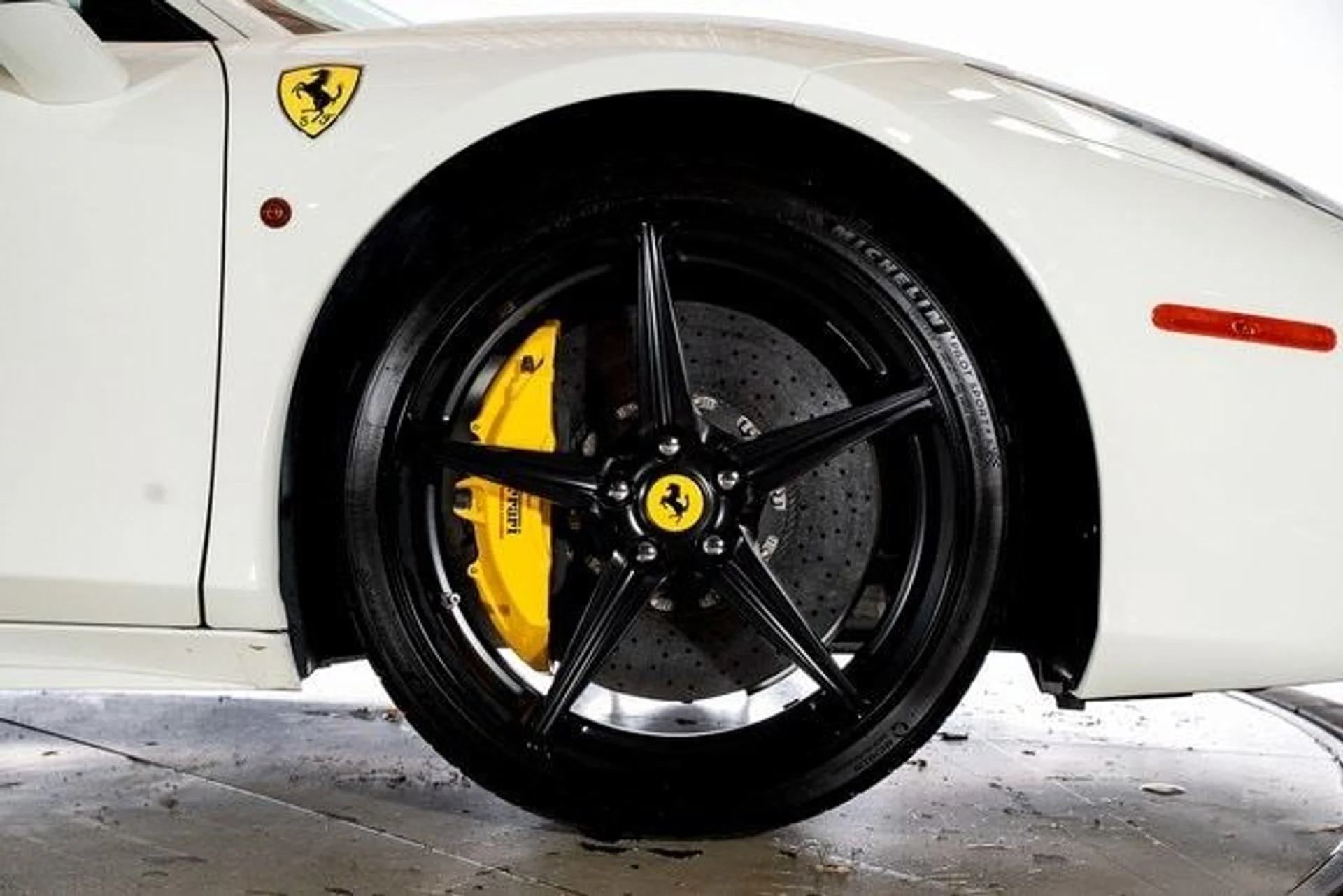 mph019_3883834850_d181d9db9f037b1636a43bb6d027a297x_593868e022