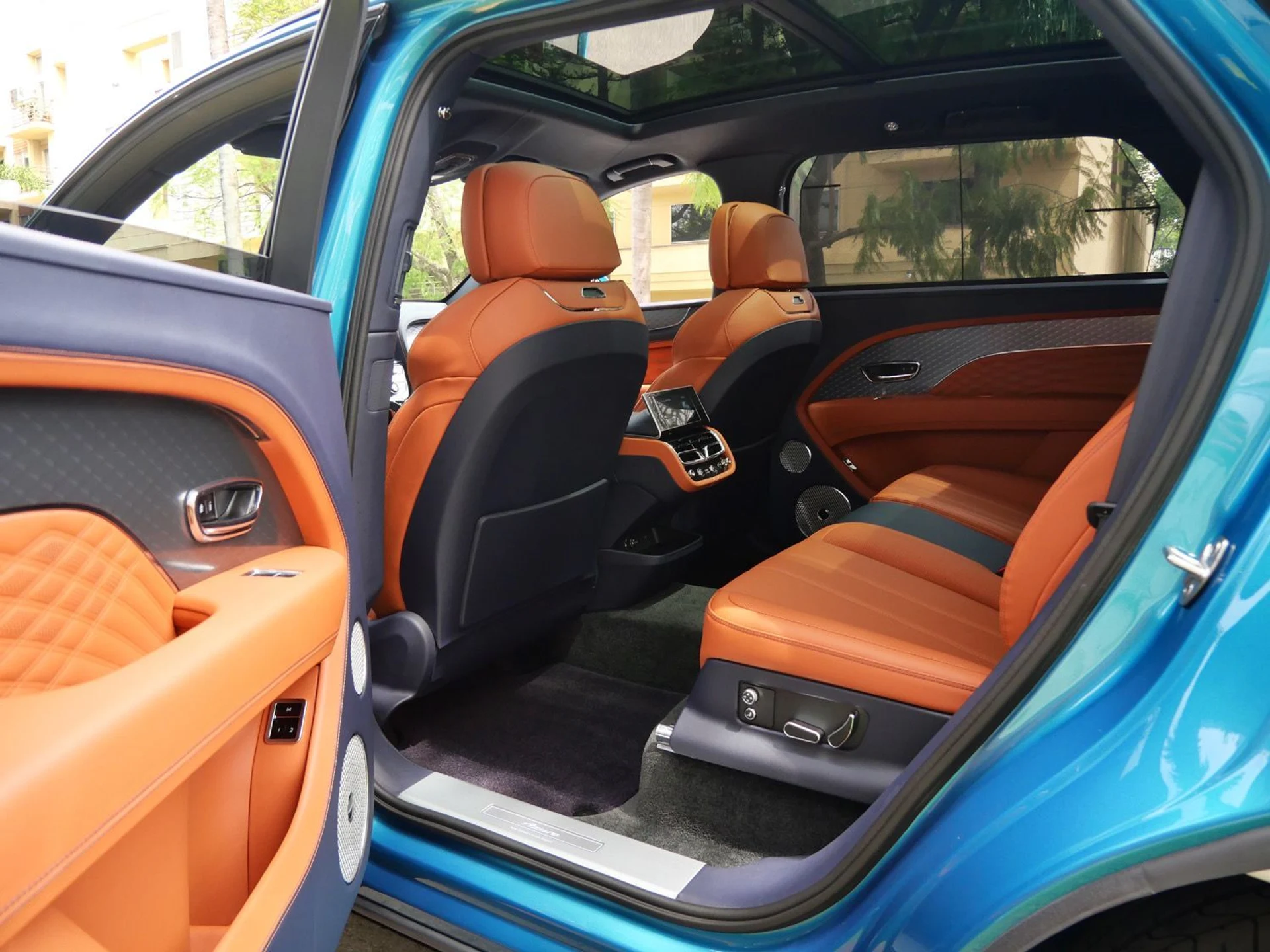 mph019_3883834991_ded7adac448692e07421ff1b961b6f0ex_7aef377dcc