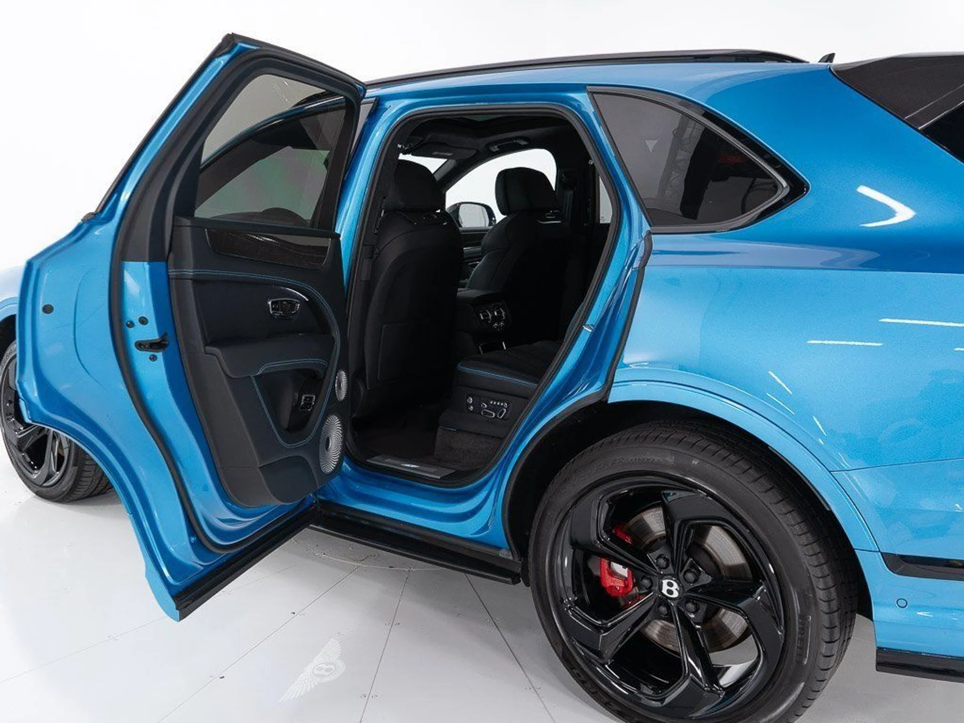 mph019_3888140105_297f8d3ef4e9b5f866bcd37b42f34274_29d75cb3c9