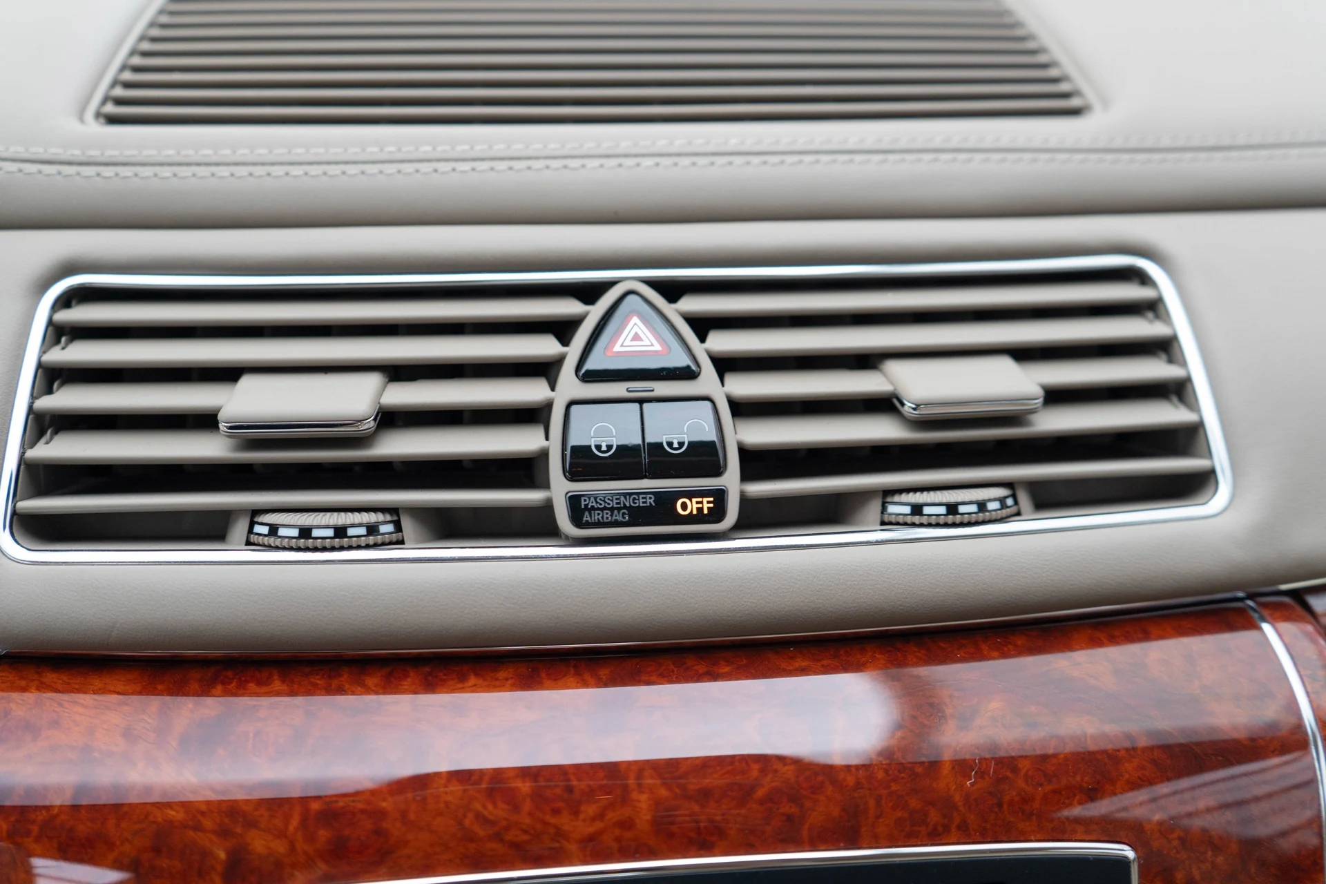 mph019_3891404734_20_9f511f5003