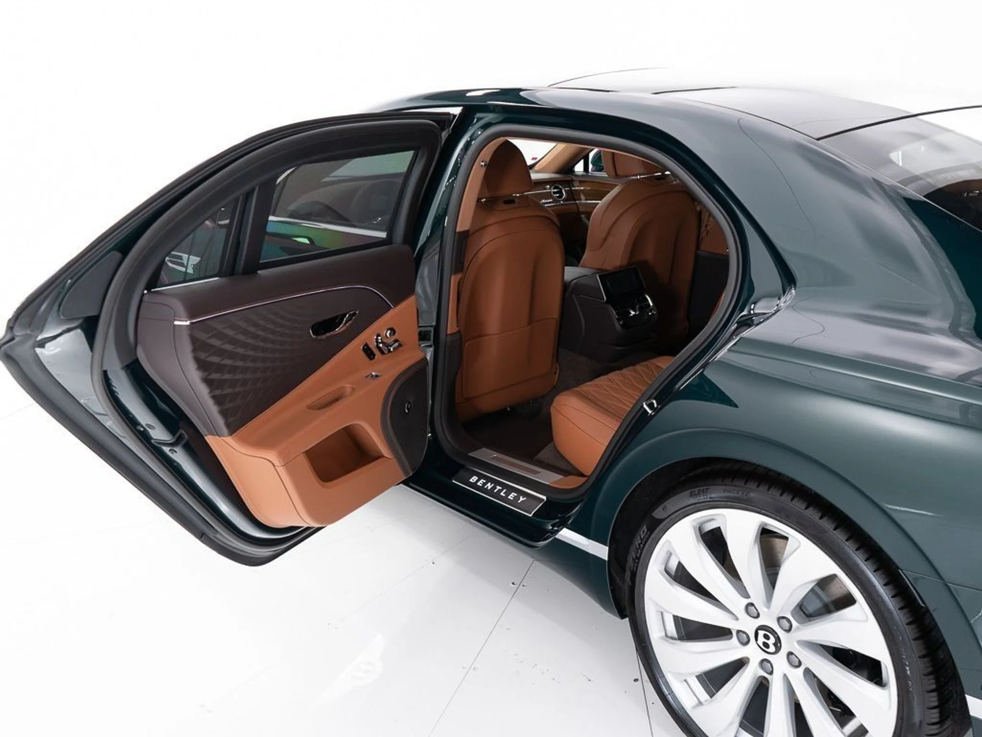 mph019_3892485241_1a1eef6a66b5d948987de834faa88169_2dafed3f47