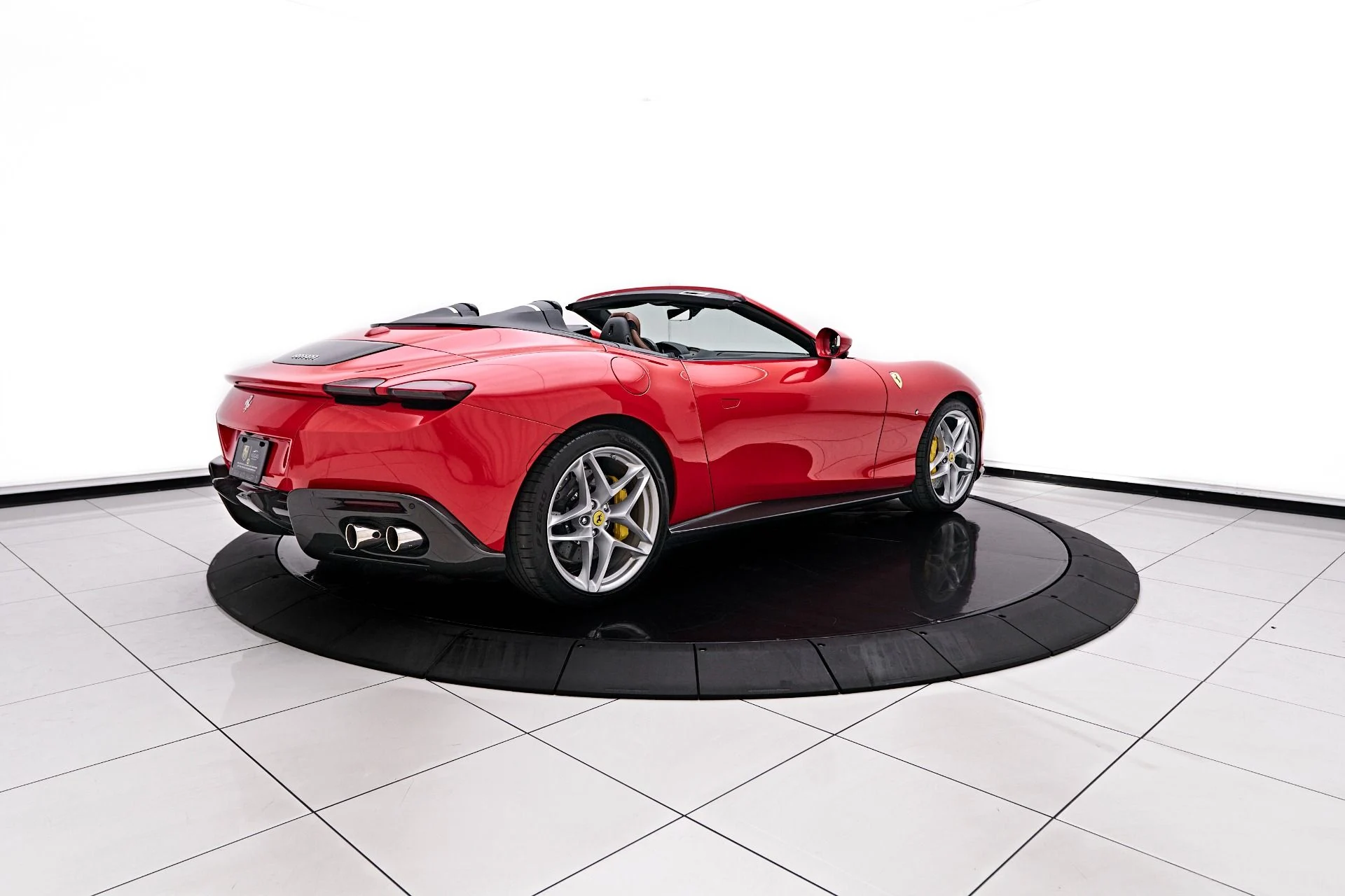 mph019_3906147582_Used_2024_Ferrari_Roma_Base_1757783493_abc2ac3c26