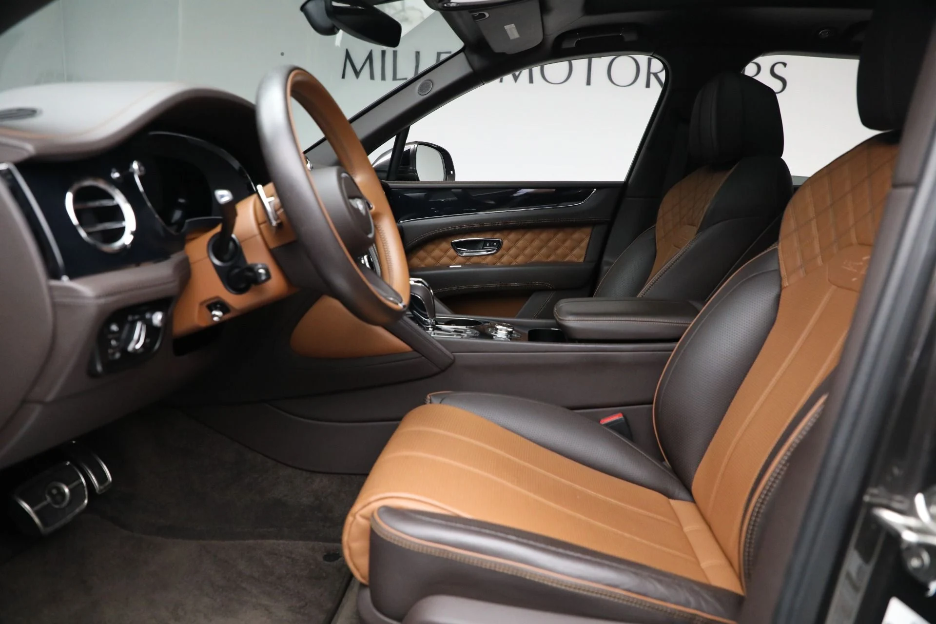 mph019_3907715224_Used_2021_Bentley_Bentayga_First_Edition_V8_1760803209_442adab586