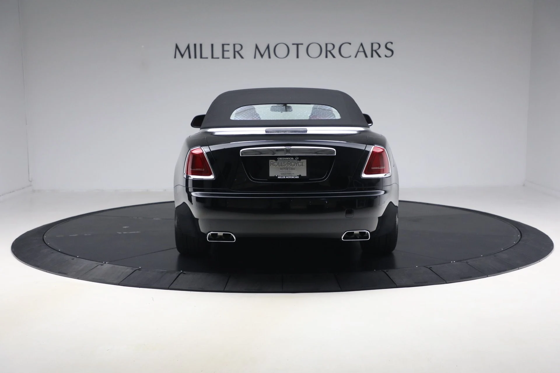 mph019_3913022106_Used_2020_Rolls_Royce_Dawn_43bb77d3d2