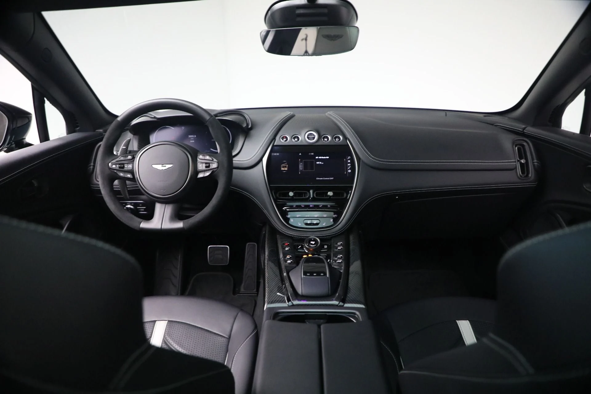 mph019_3917665917_Used_2023_Aston_Martin_DBX_707_1787862886_ca2f8b2ccf